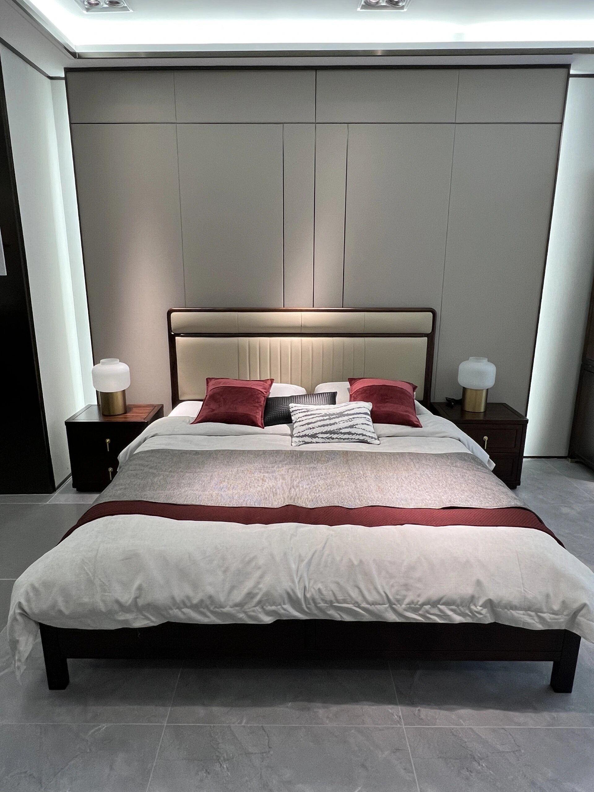 太美了!红日家具新款乌金木