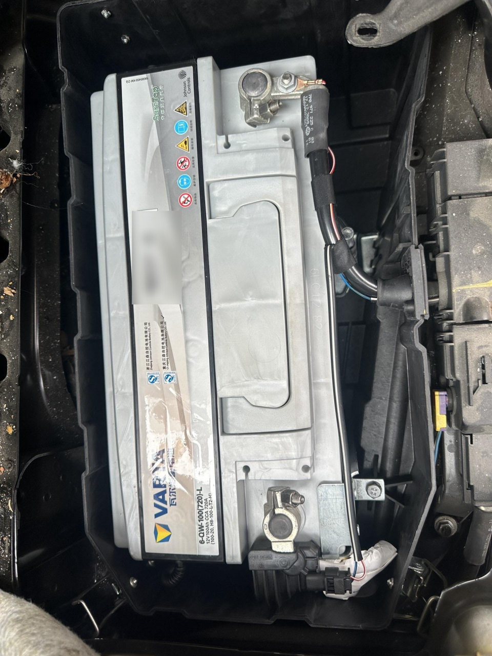 大途锐换个电瓶这么麻烦