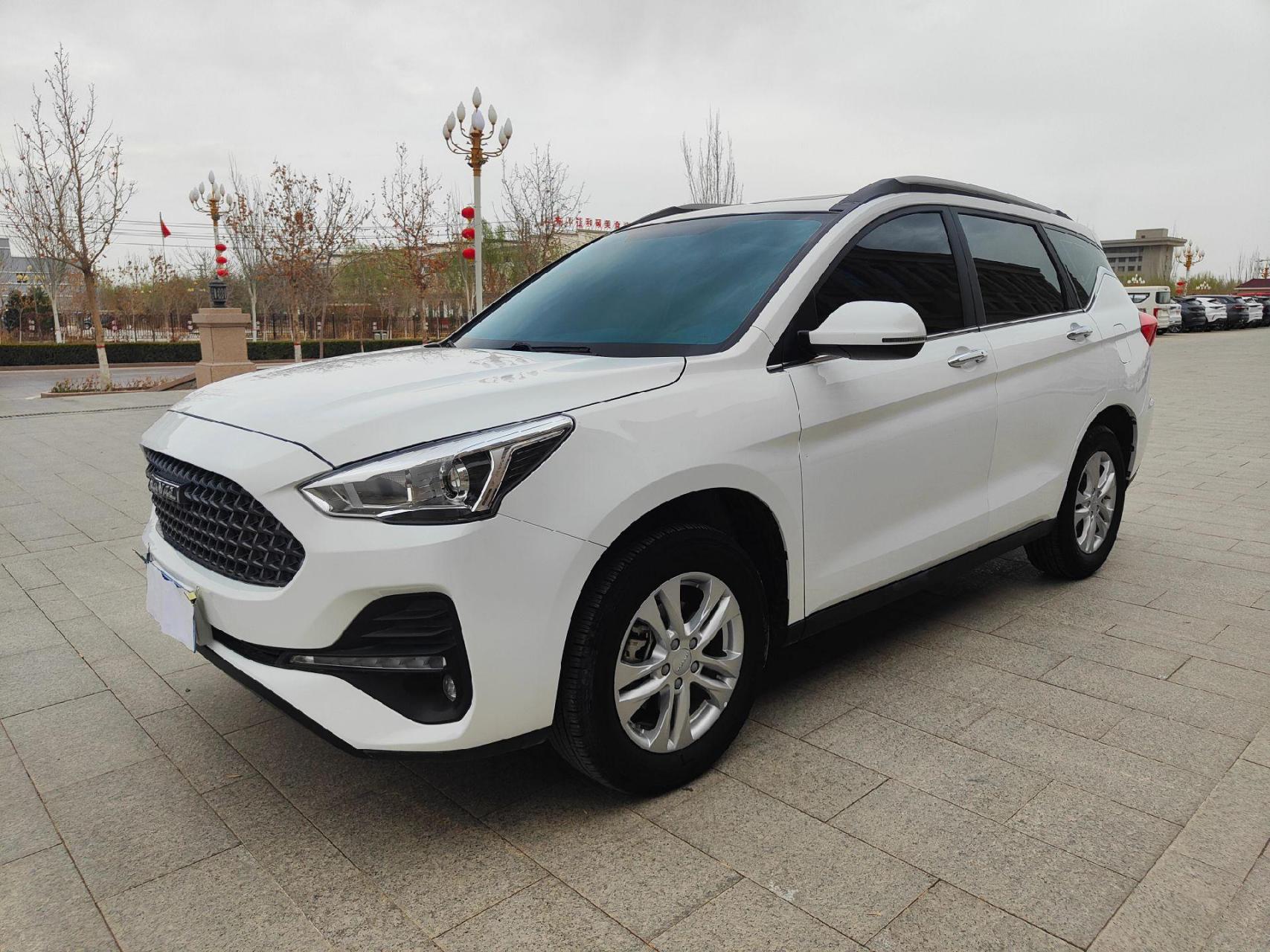 5排量,本地一手到你二手,手动挡顶配,有补漆无事故5万公里,无钥匙进入