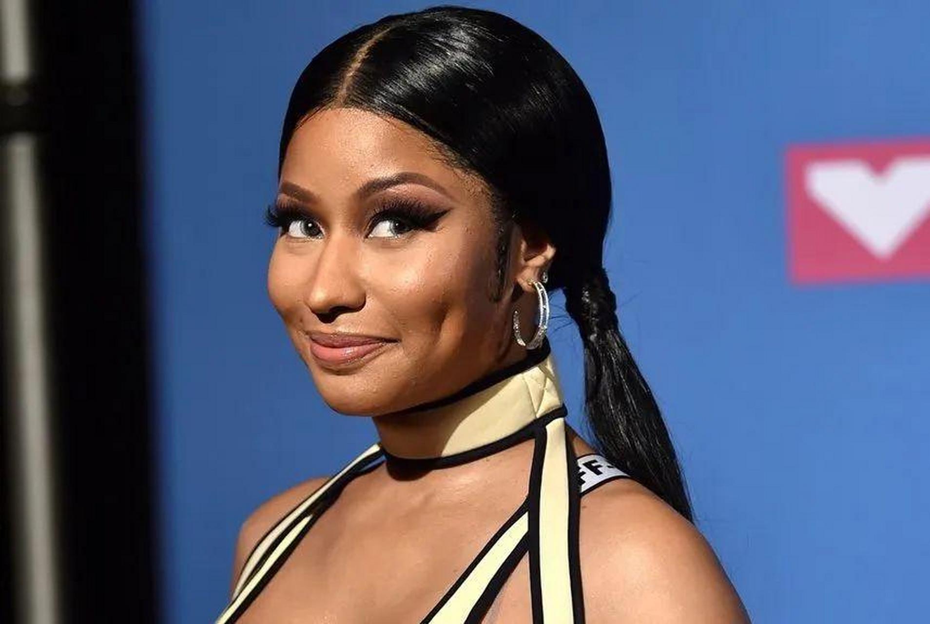 今日,说唱歌手"麻辣鸡"nicki minaj 被起诉欠钱不还