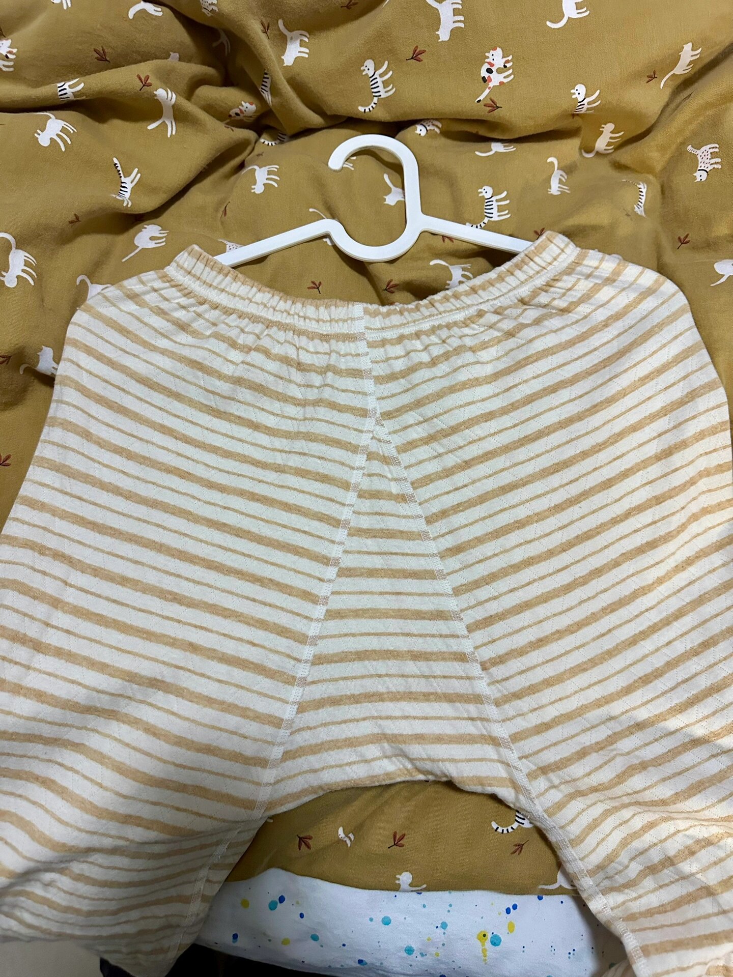 秋裤的正反面