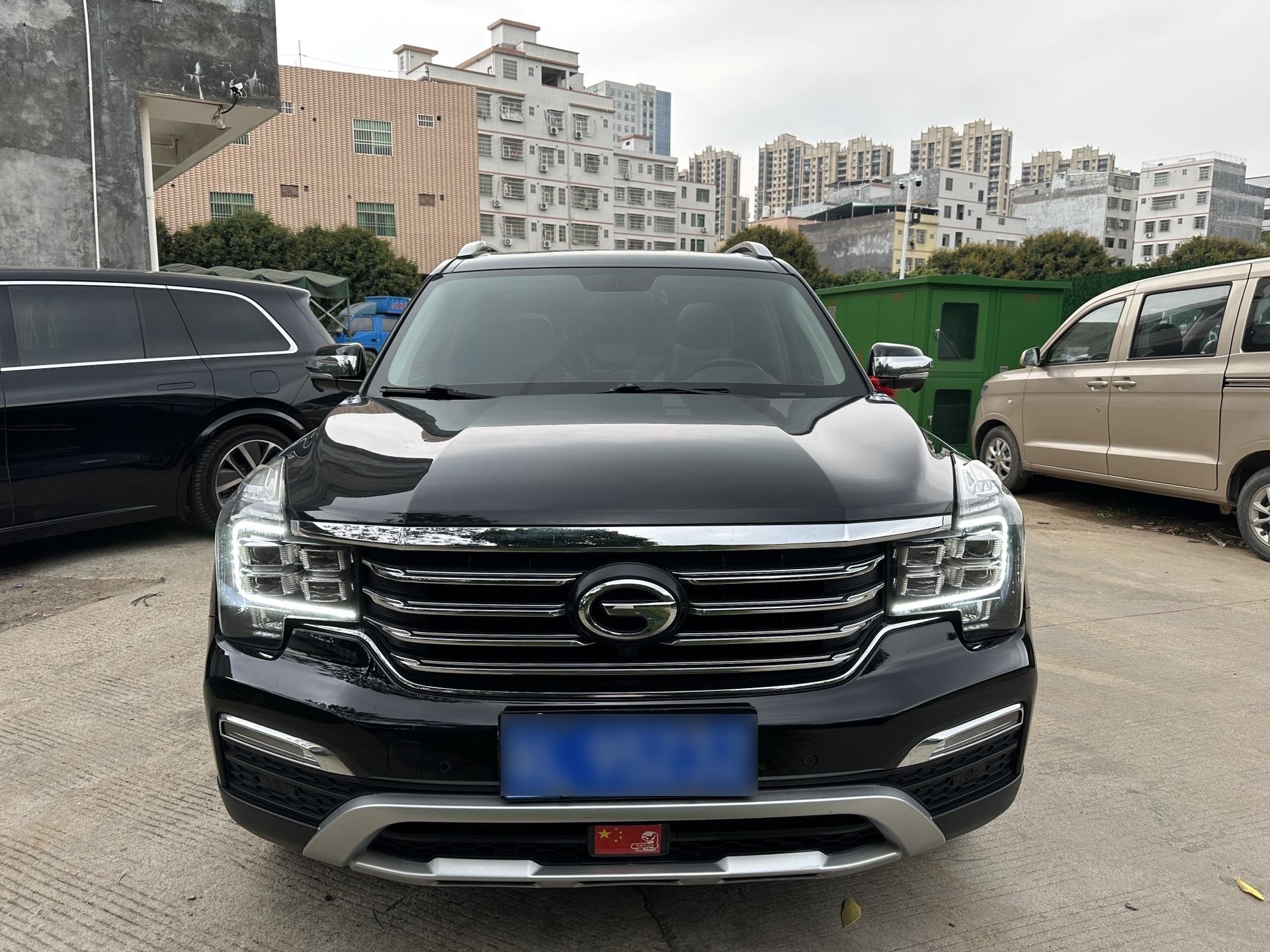 2017年17款传祺gs8 320t两驱豪华智联版 七座,一键启动,通风加热,后排