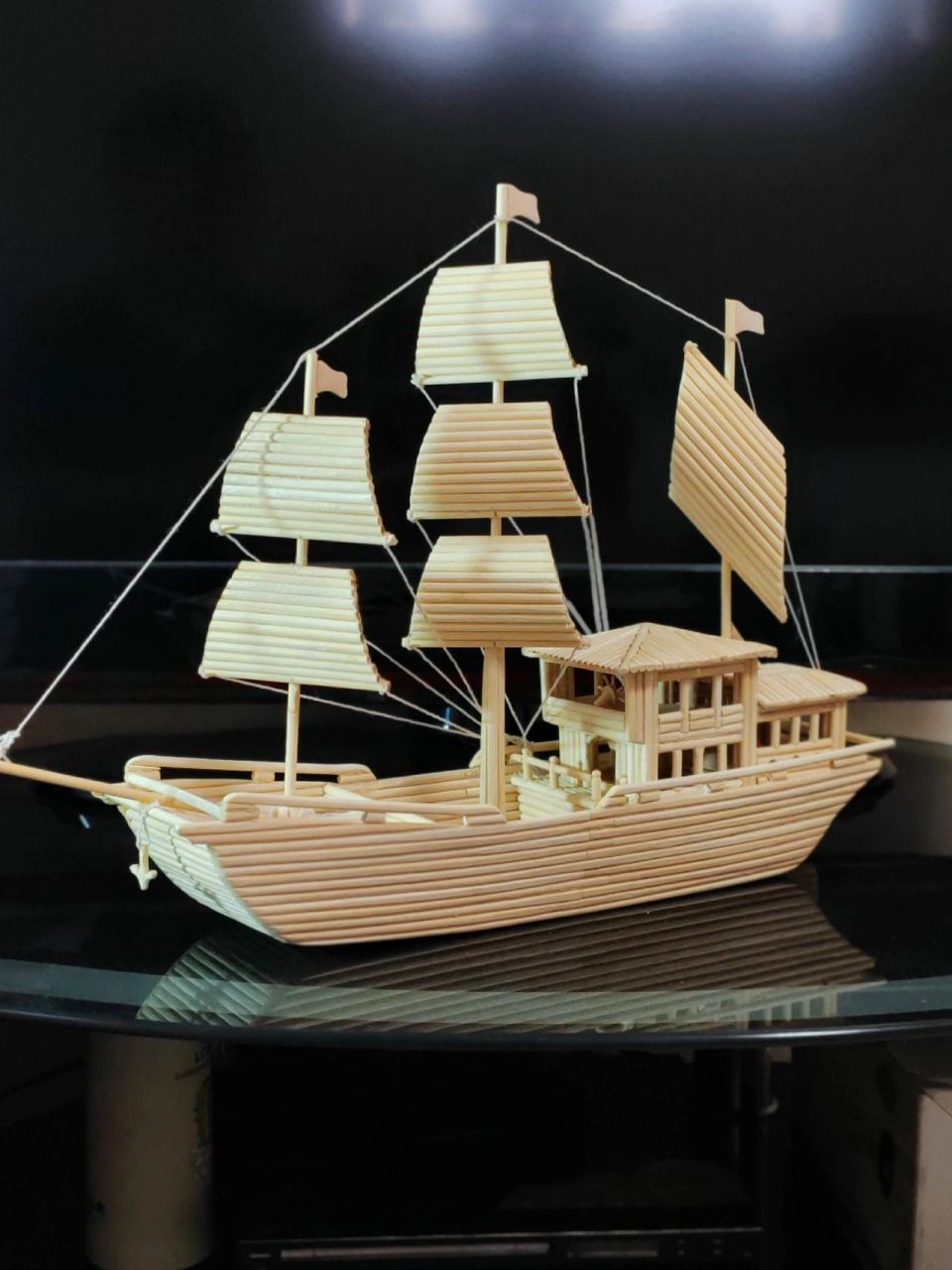 用一识性筷子做个帆船