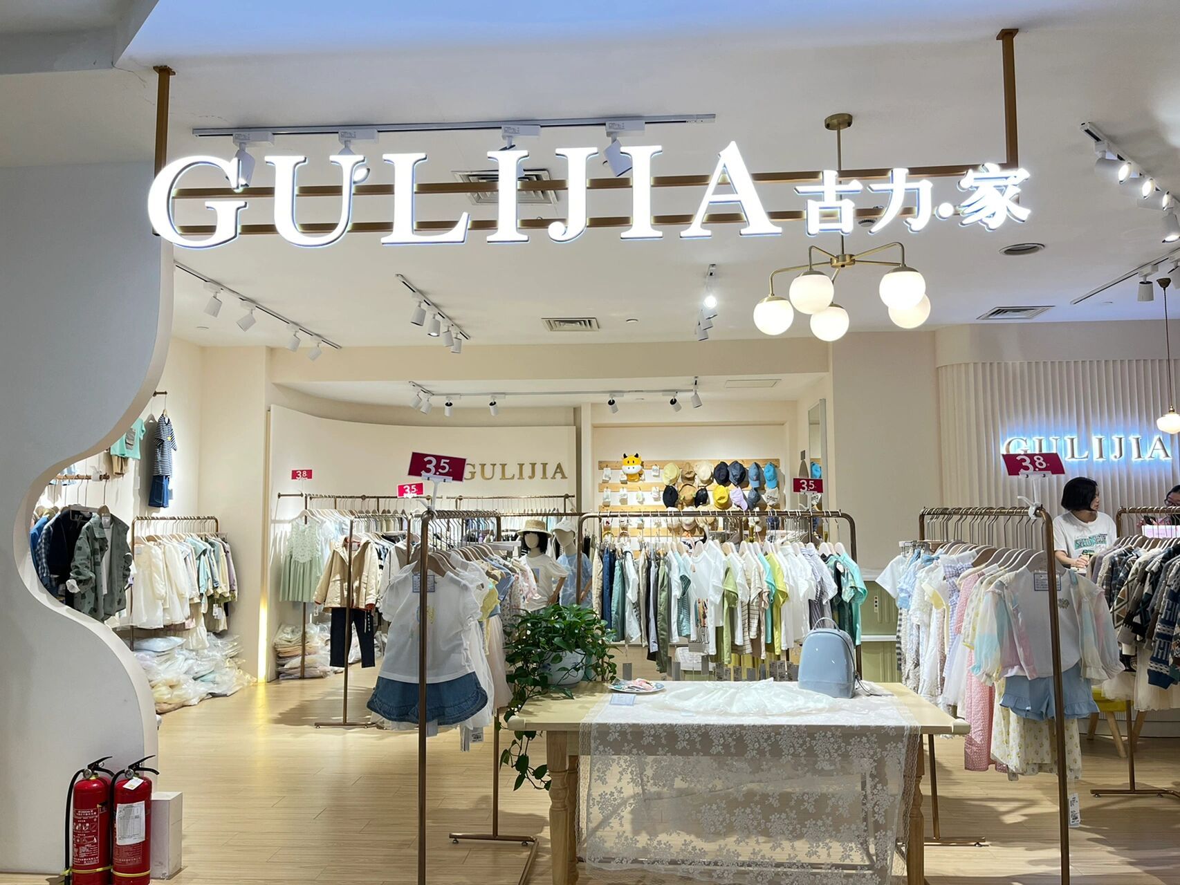 5折75157515古力家童装超低折扣,超多款 古力家童装 超多夏款