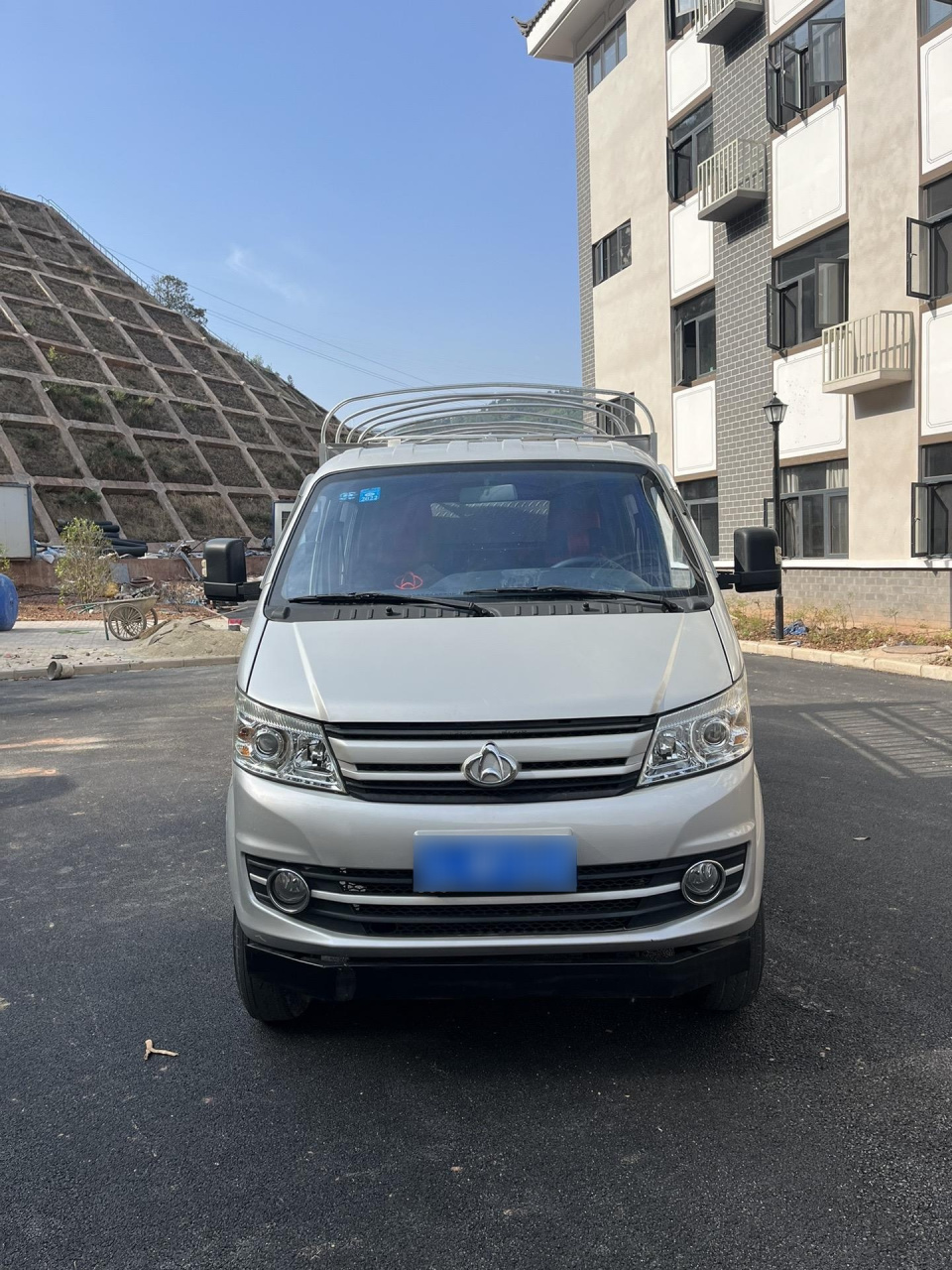新到一台 长安跨越王x5 双排 柴油版 2.3t发动机 喜欢的可以研究!