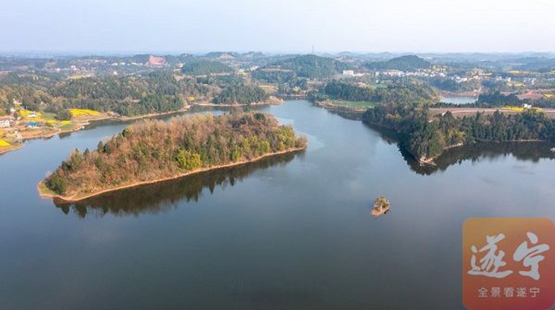 引水2800万方保春耕春灌】3月8日,记者在大英县蓬莱镇寸塘口水库看到