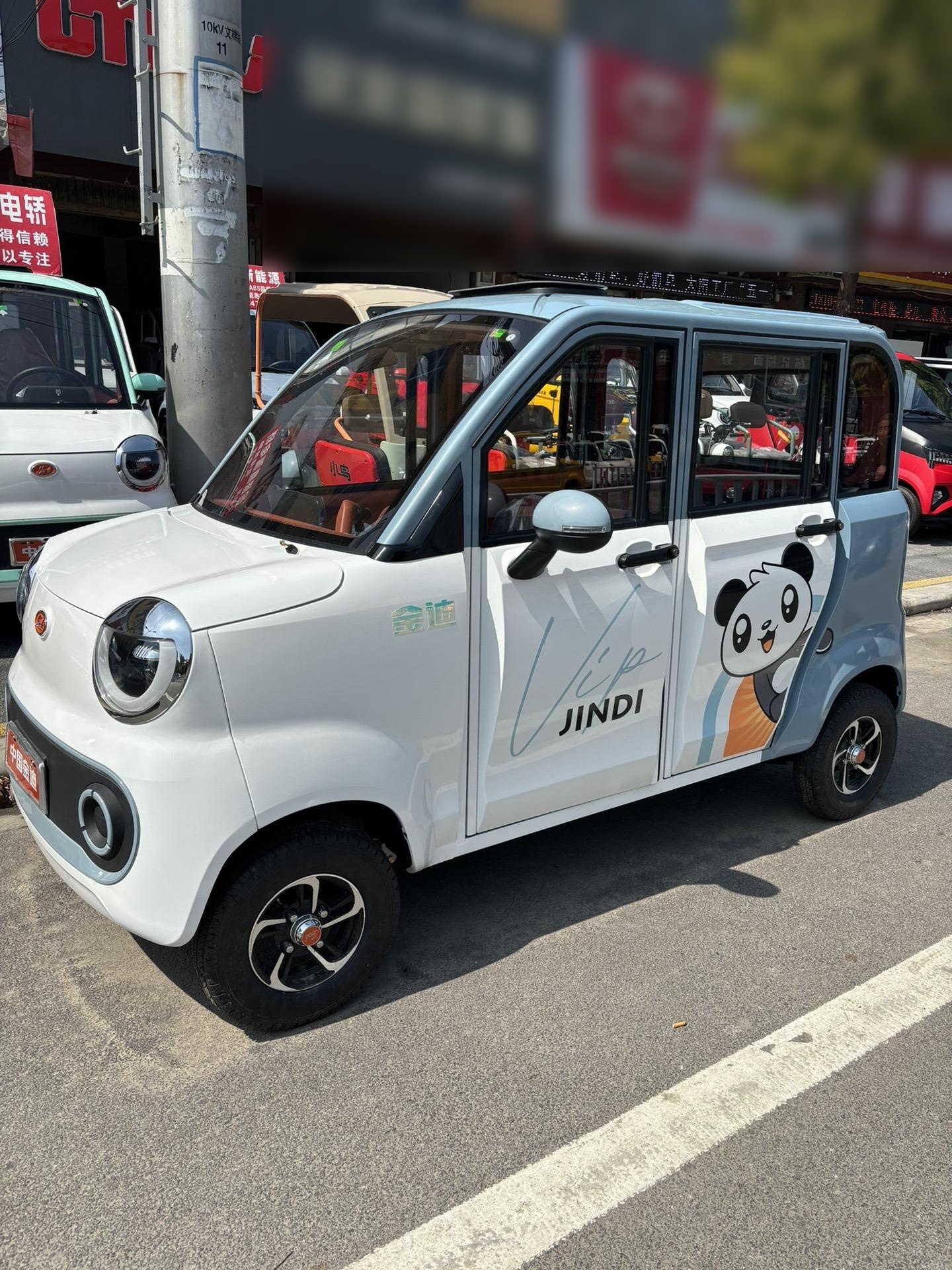 金迪小四轮,空间宽敞的小型车辆