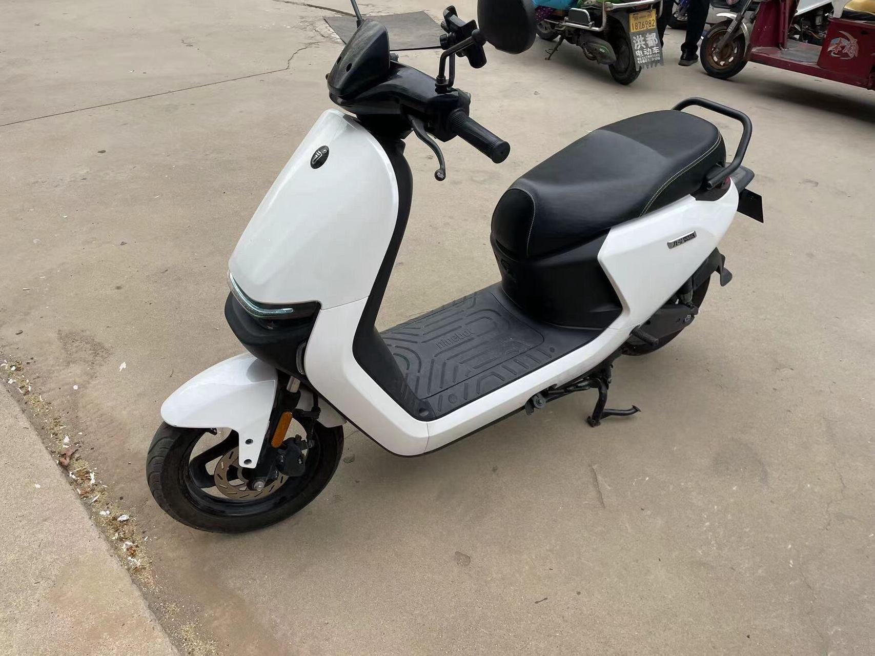 整车全原装 手续齐全 app可过没怎么骑3千多公里电动车