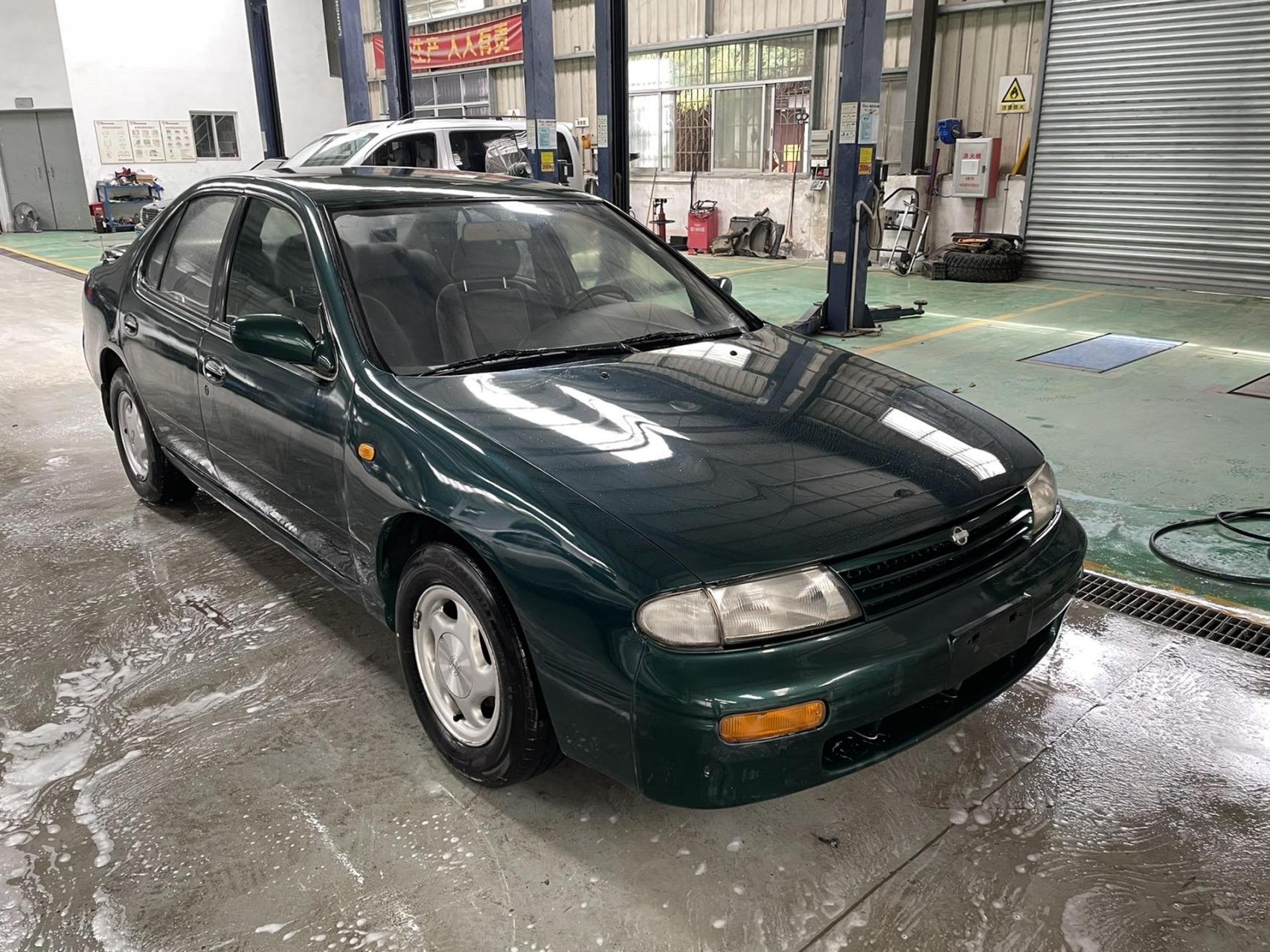 日产尼桑蓝鸟王 u13 sss  保险齐全第一代   自动挡2.