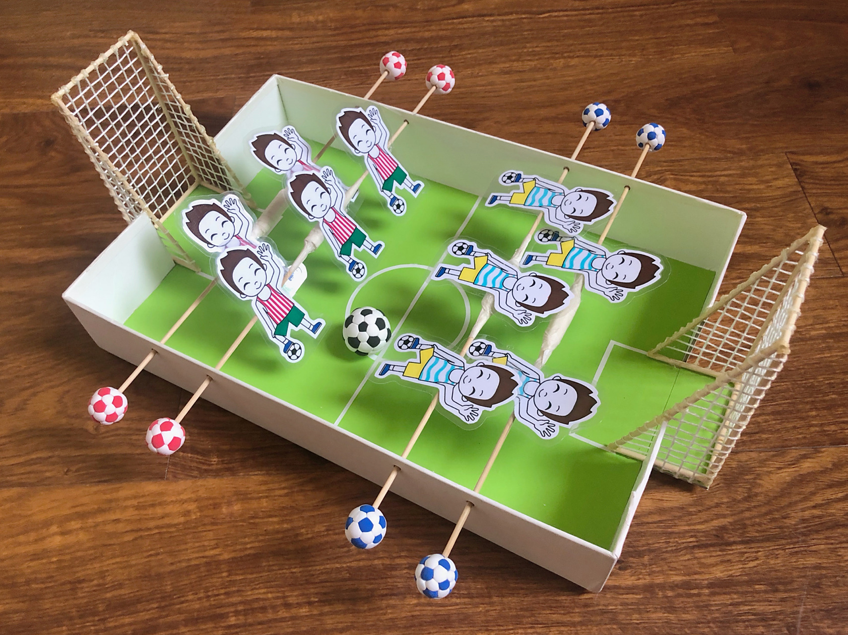 幼儿园手工 diy手工足球玩具～要么不做要么就做好02 安排7115