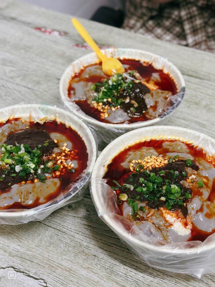 有没有吃过热凉粉儿!南充人的早餐