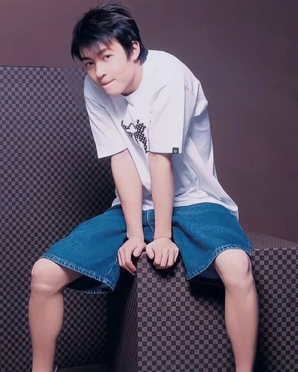 一组新鲜的陈冠希年轻照 痞帅满满