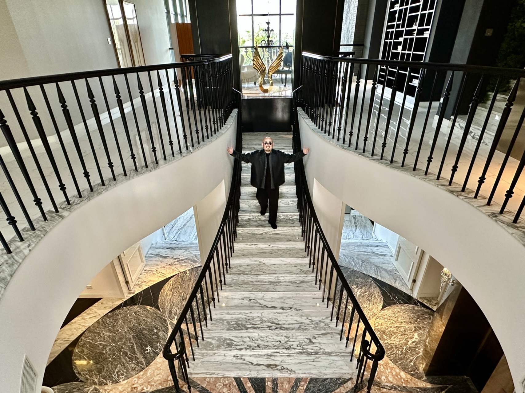 猪脚面 剧中强哥和大嫂的房子,今天终于在中山仔仔细细看了一遍,样板