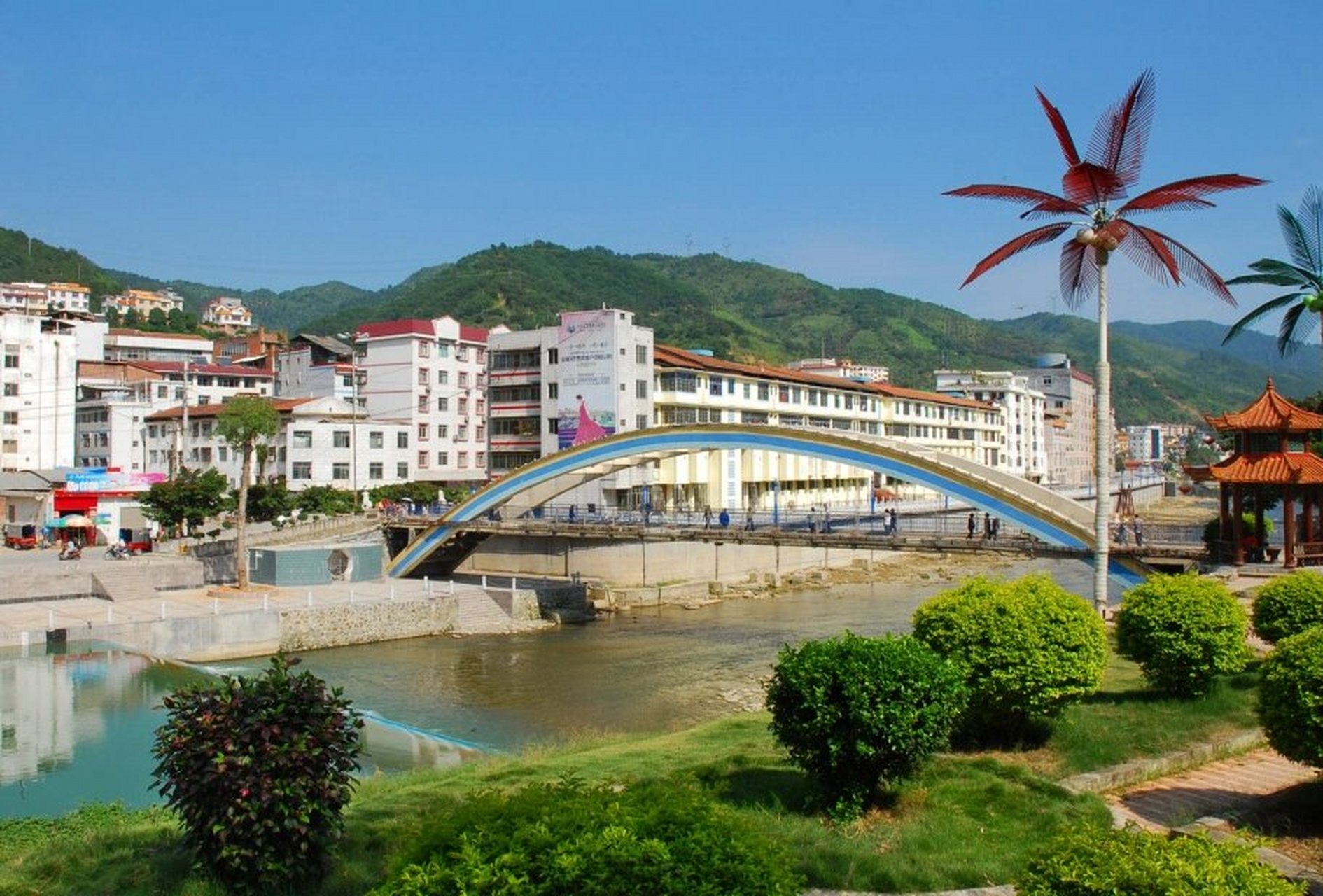 田林县景点 田林县 马峡谷 钳牙峡 三穿洞 西林教案 驮娘峡 岑王老山