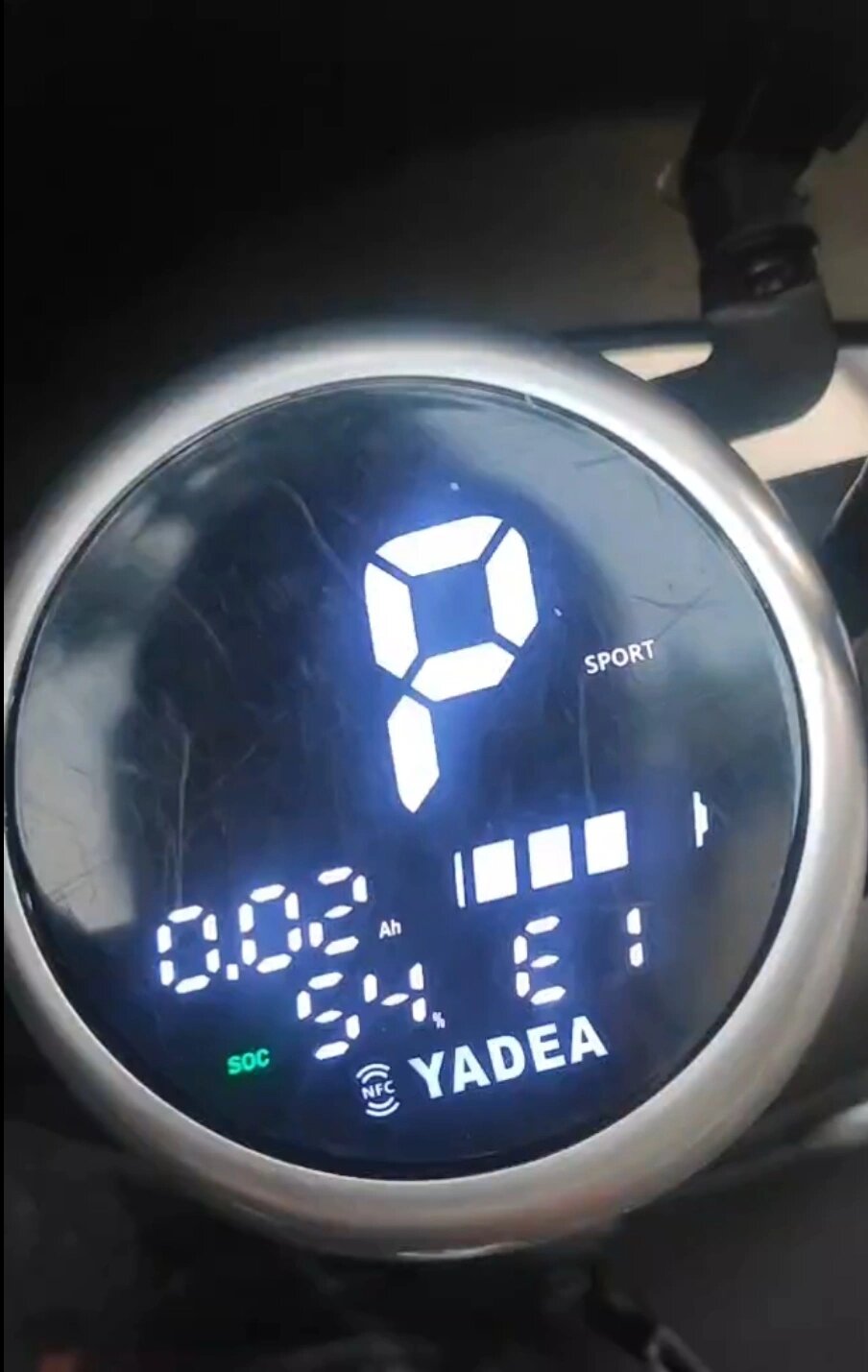 雅迪电动车故障,显示e1