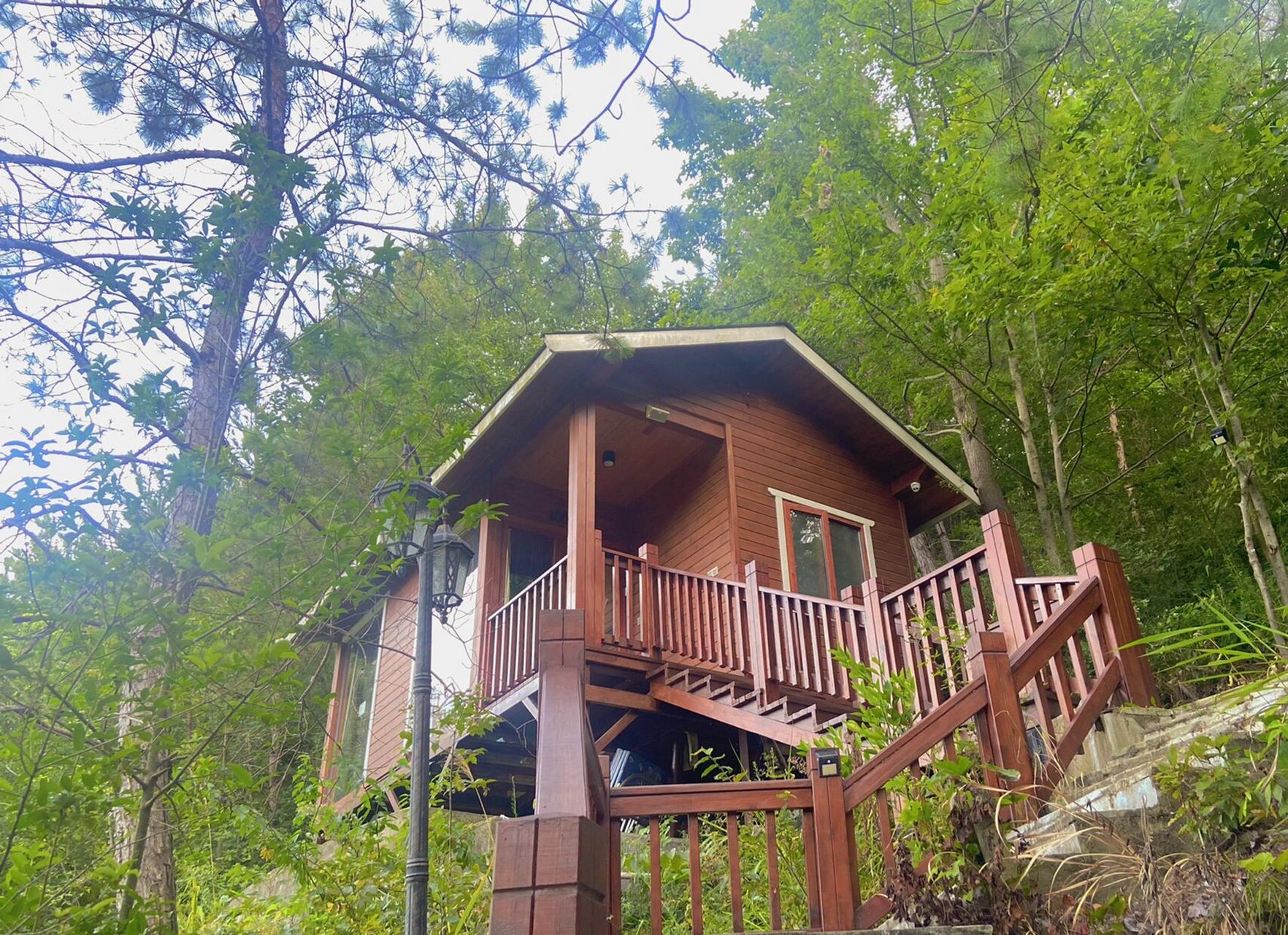 英山见龙山庄避暑 湖北的热真的不是开玩笑,来到山庄住半山腰还是好热