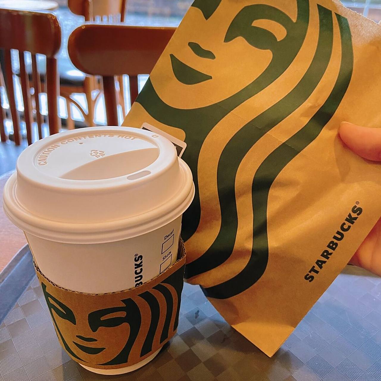 杭州|又是坐在星巴克的一早旅行灵隐寺店 此时真的要说星爸爸还是良心