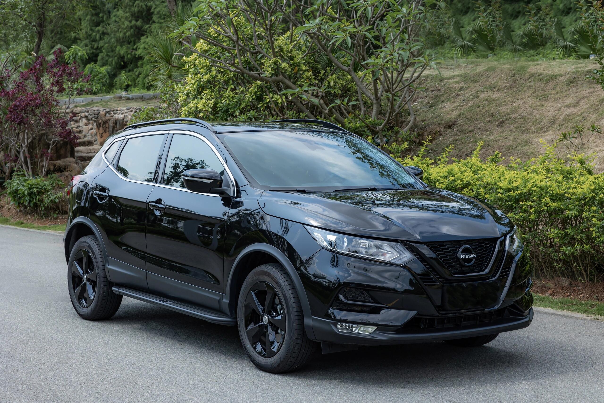 日产逍客图片大家好像对黑色逍客挺感兴趣