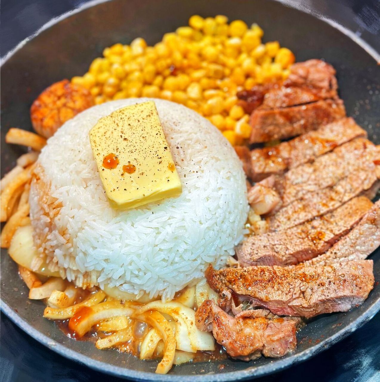 9297食谱分享|黄油洋葱牛排饭 步骤: 16615牛排提前从冰箱