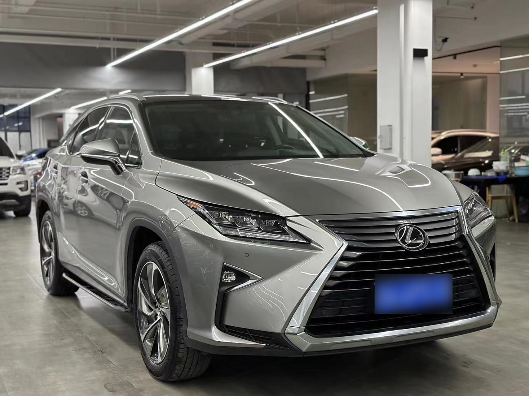 新到18年6月雷克萨斯rx300,16款四驱典雅版,新车指导价46.