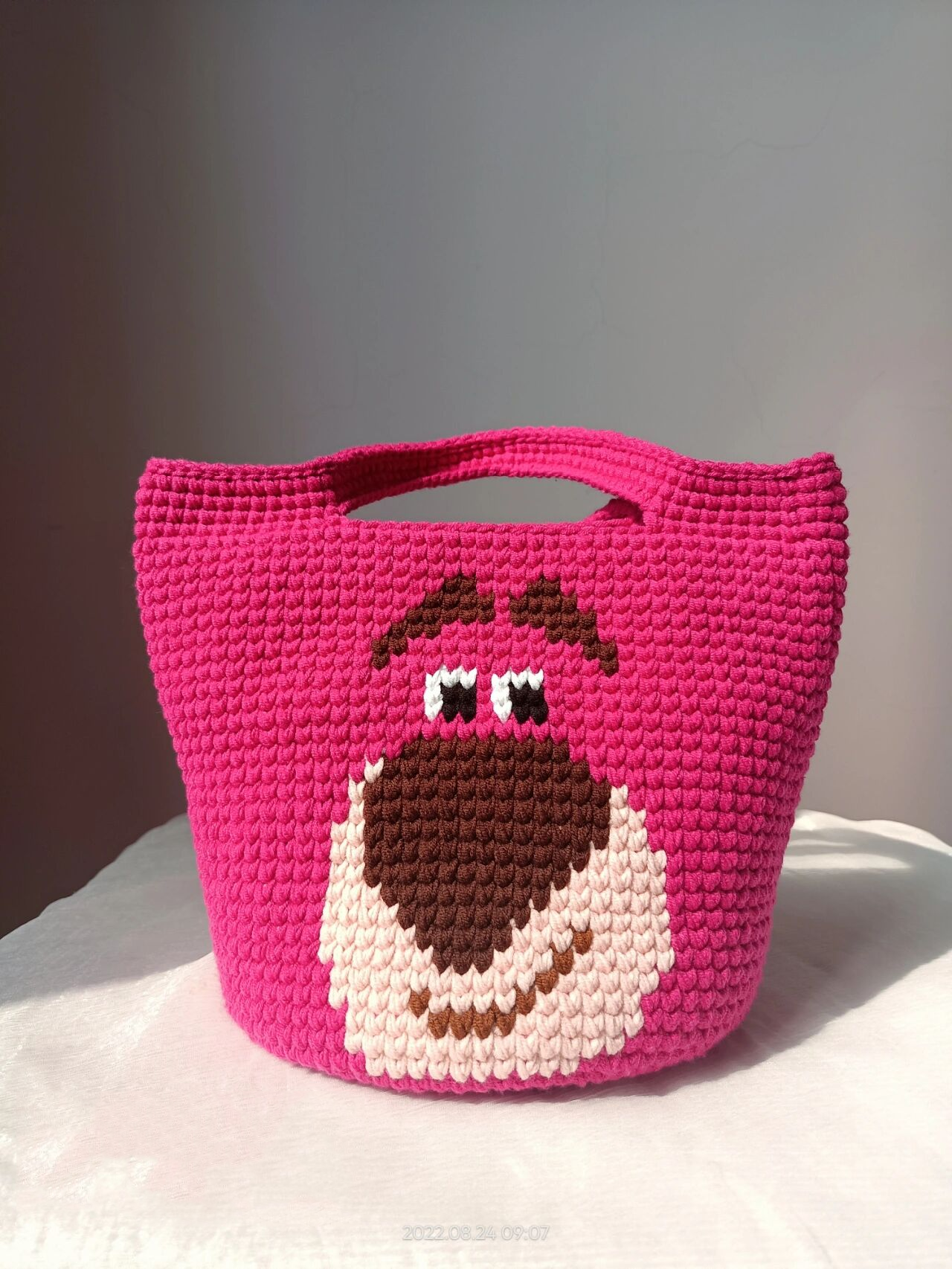 挑战99个钩织包第42个草莓熊(附图解) 用线:萌二双股,深玫红,深咖,浅