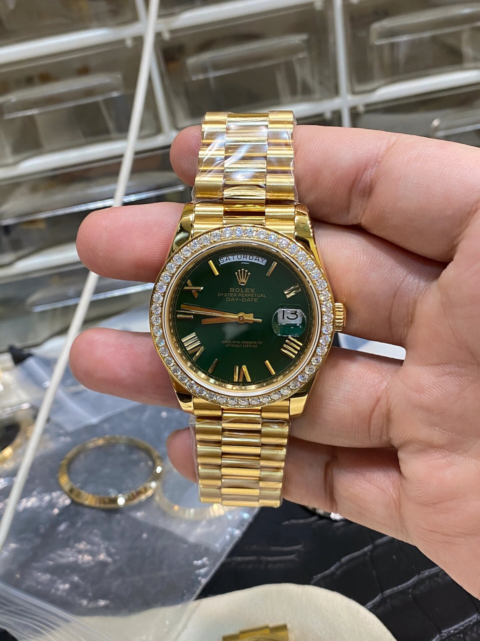 rolex | 赌桌绿dd 后镶钻 40毫米表径星期日历91 18k金罗马数字刻度