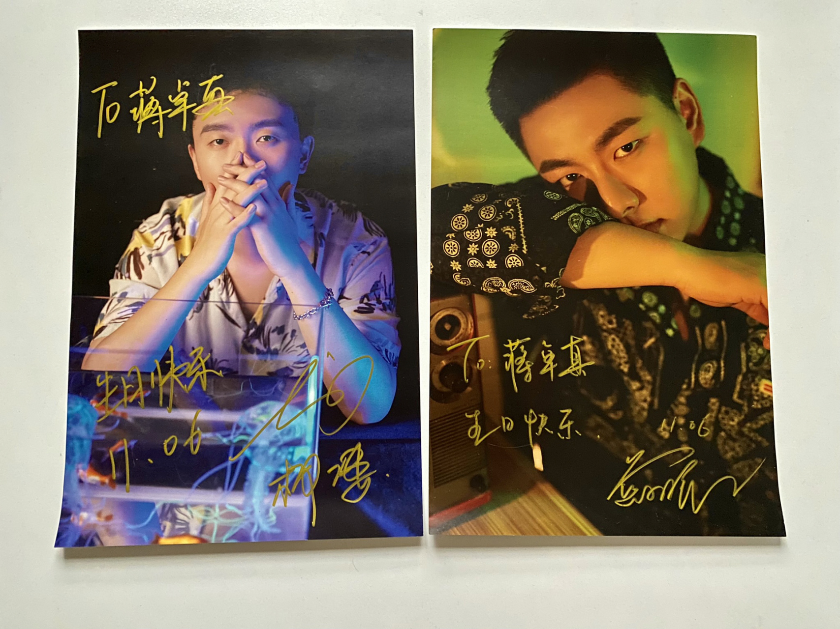 收到柳凄和煎蛋饼的to签海报啦 上一次参加内场活动的时候,海报还没有