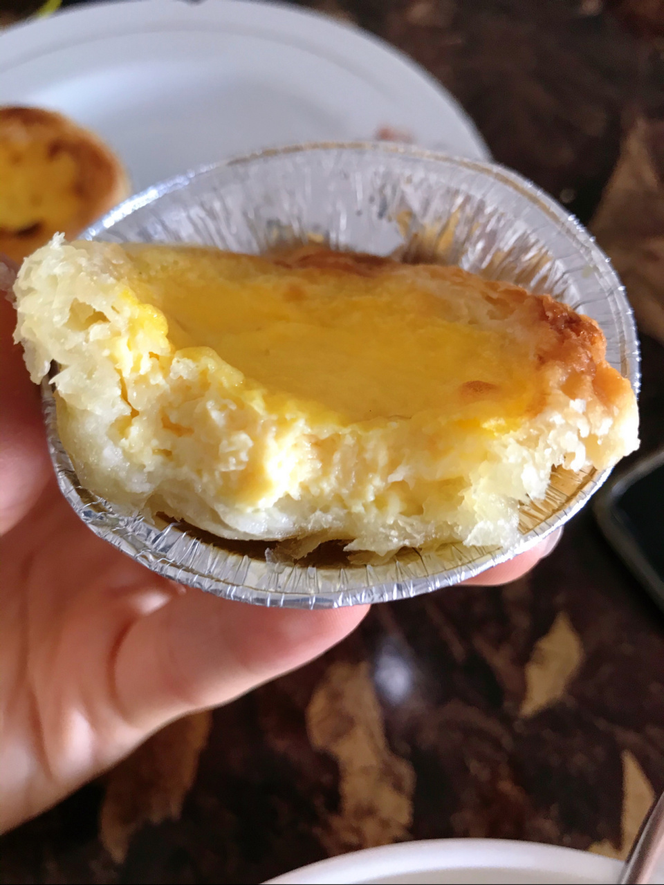 微波炉自制蛋挞 1,工具:格兰仕微波炉(家里烤箱扔掉了,只有微波炉); 2