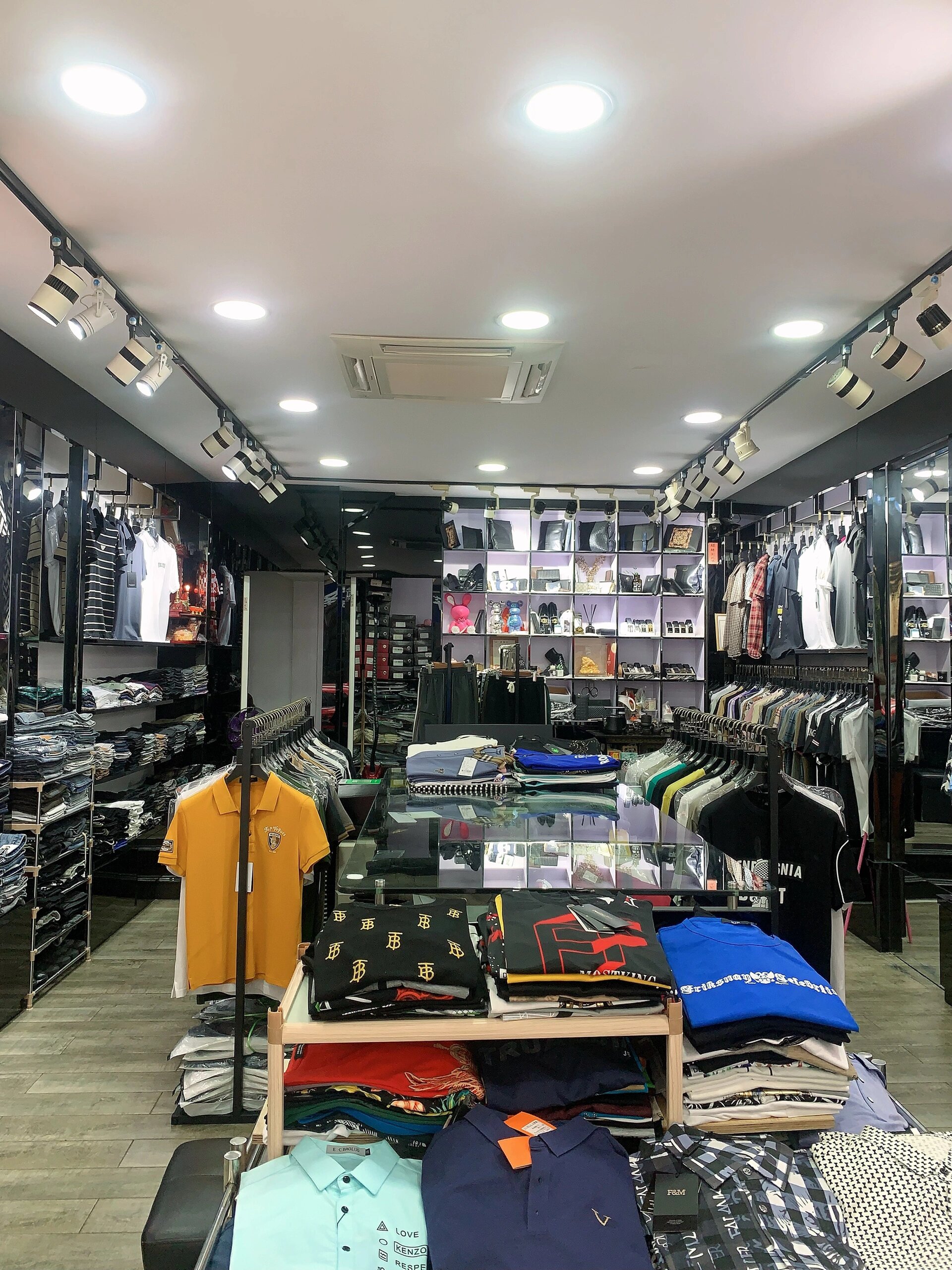 一家很好逛的男装店