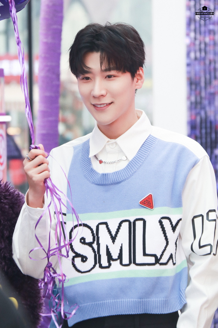 王博文的记事本##王博文中国乒乓#  230203|urban decay快闪探店  每