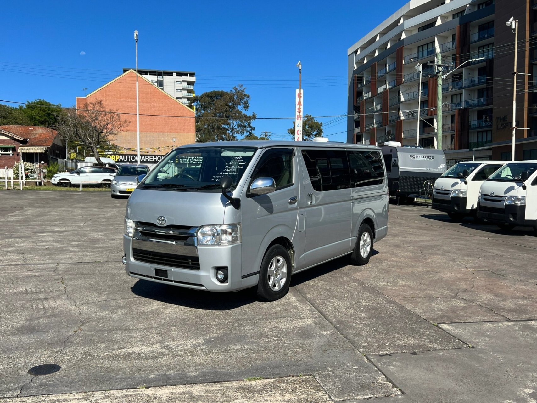 hiace 面包车 $26900 各式海狮面包车 732011年— 2018年 7340