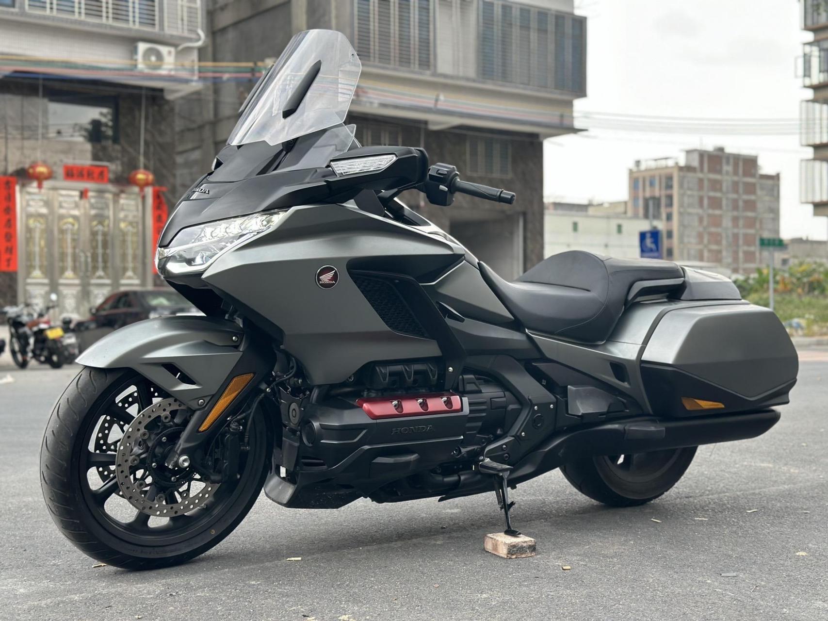 23年本田金翼f6b02大金翼巡航机车摩托车 最新款 超级准新状态 精品