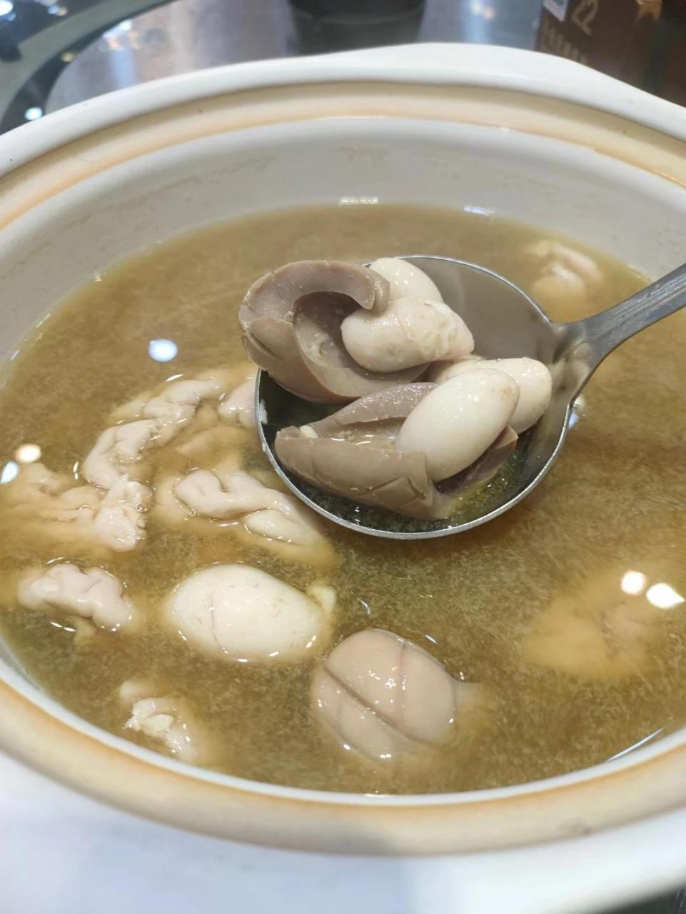 对腰疼特别好的:猪腰汤 我自己亲身体验,腰痛连喝三天就好的七七八八