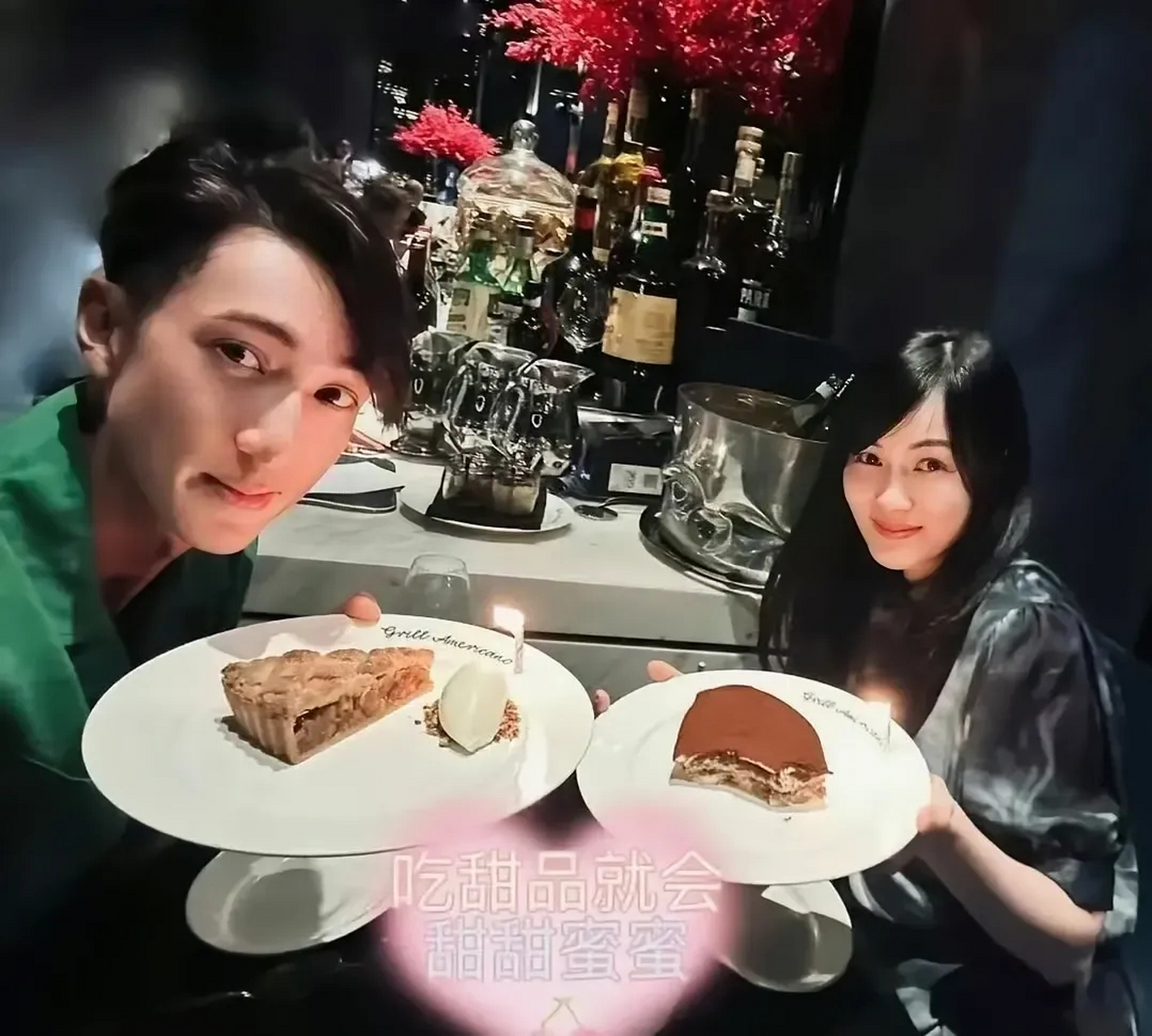 吴尊和老婆第一次过生日的时候,两人还是青涩的少年,满脸的胶原蛋白.