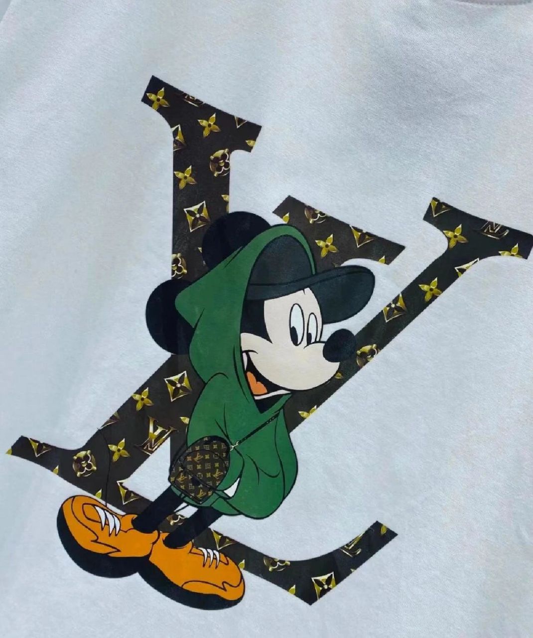 lv迪士尼联名米奇印花情侣款短袖t恤.