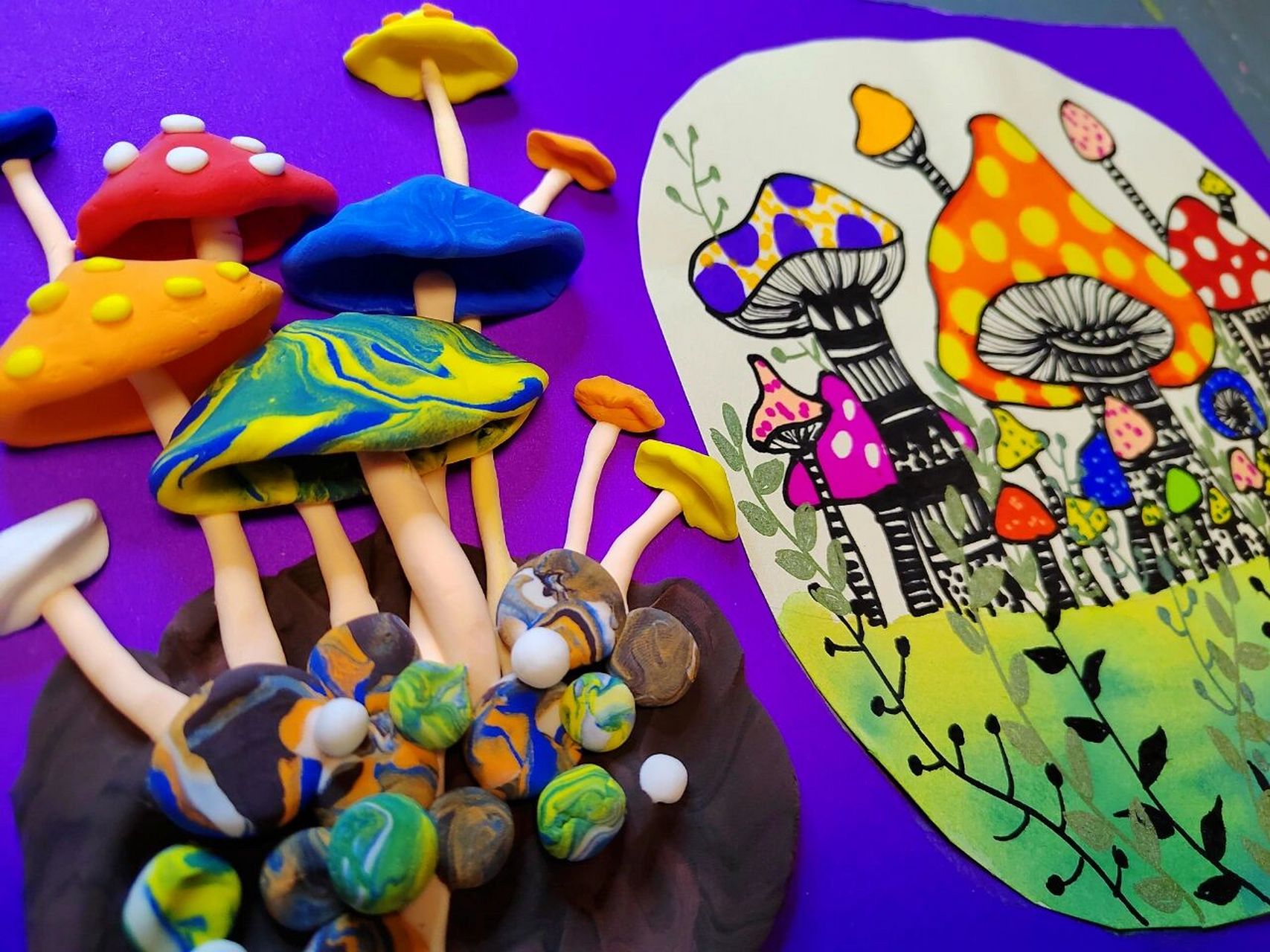 少儿创意美术《蘑菇》 少儿创意美术 🎨课题《蘑菇》 适合6—8岁宝