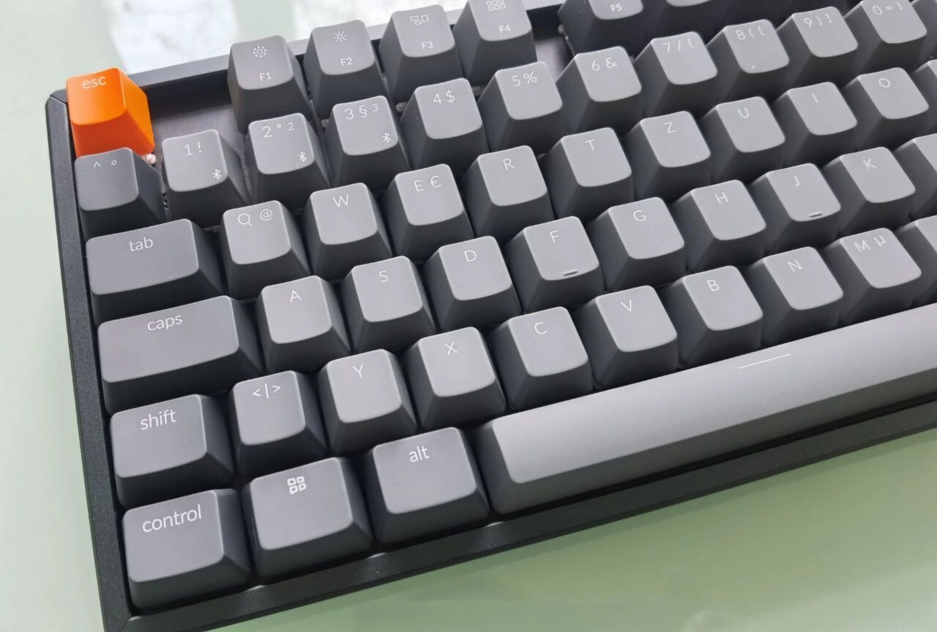 keychron k8 德语键盘(german layout) 人生第一个机械键盘选择了网红