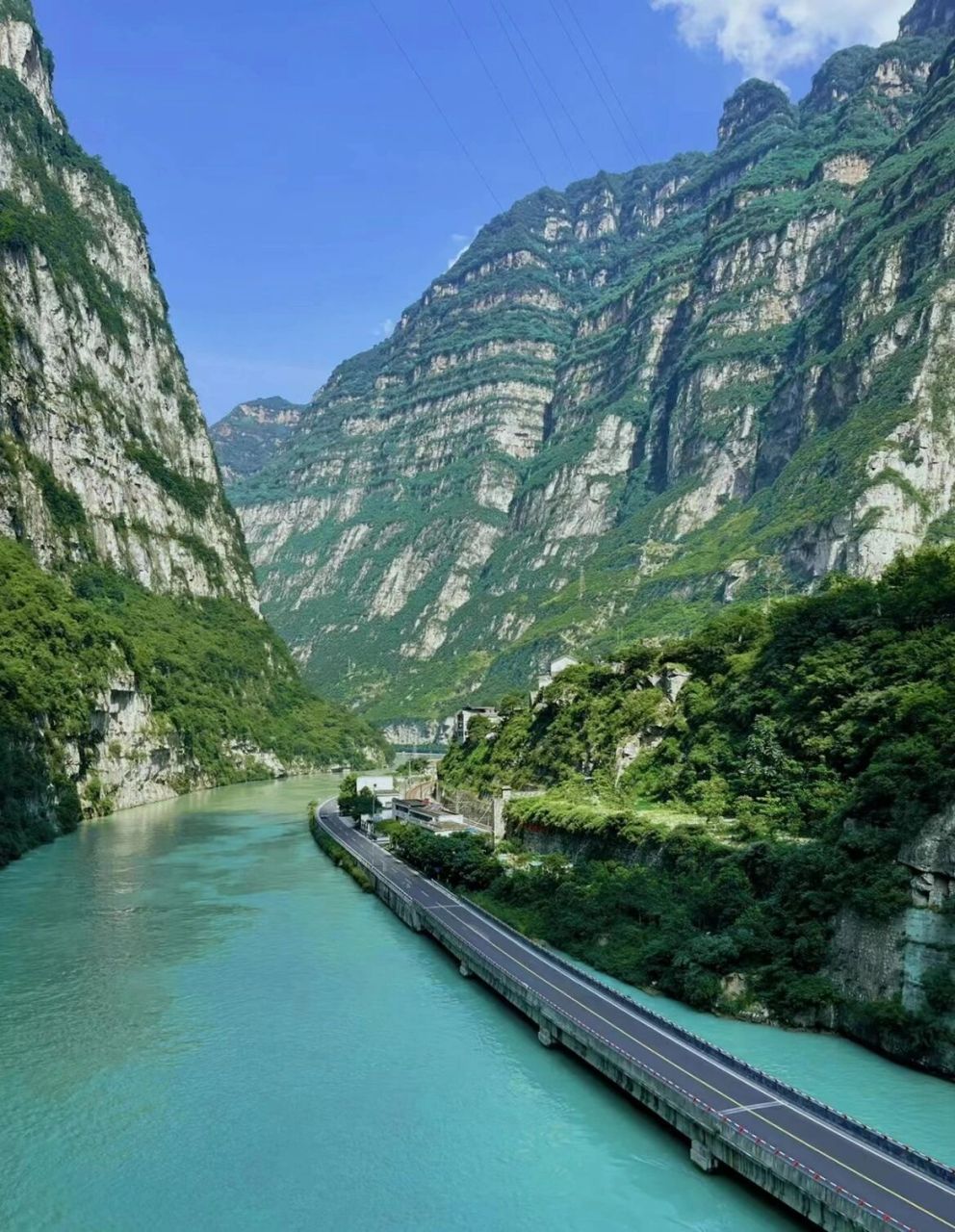 最美水上公路～金口河大峡谷 金口河大峽谷属于大渡河峡谷国家地质