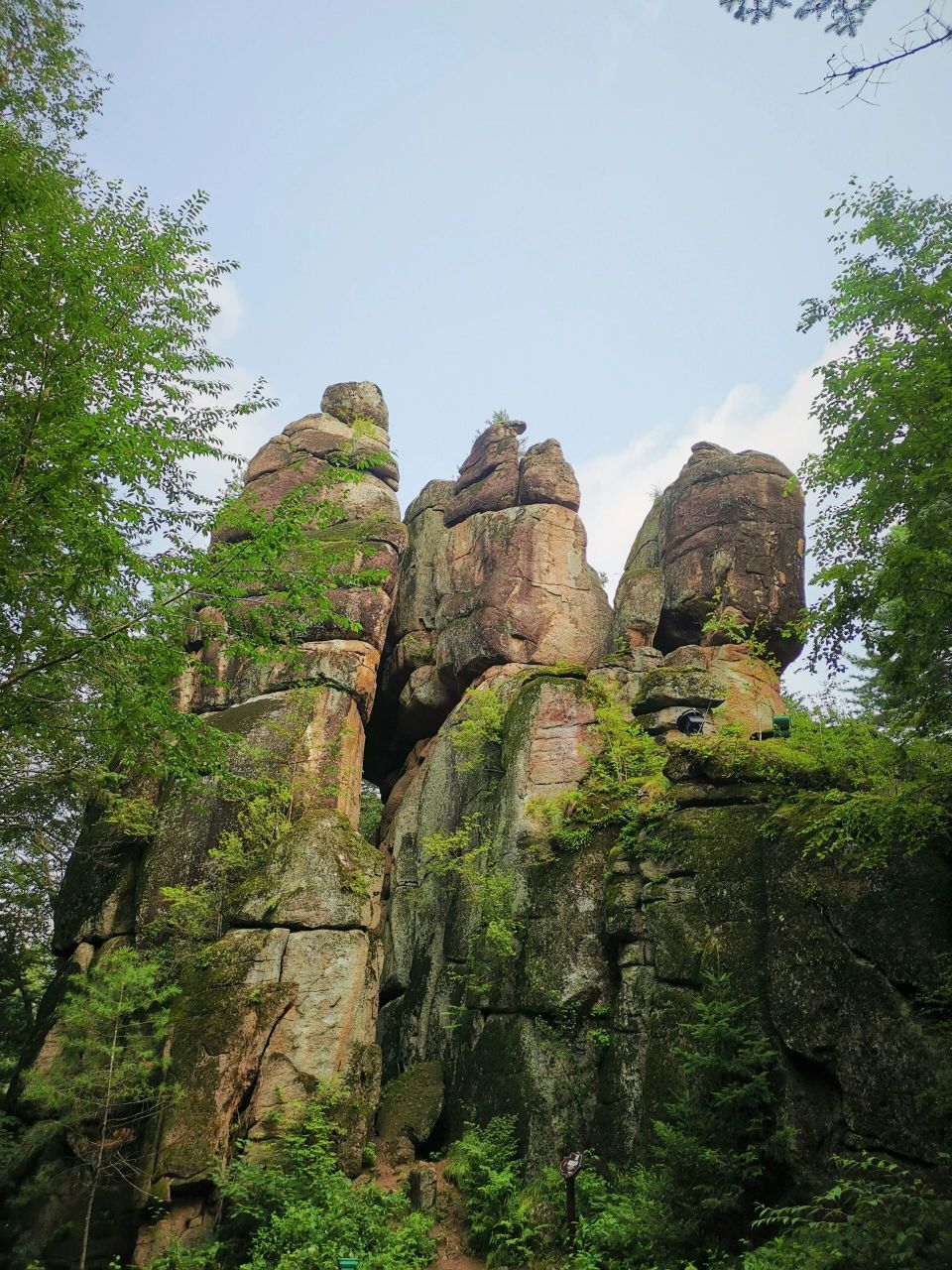汤旺河林海奇石风景区 汤旺河林海奇石风景区位于林都伊春市和国家级