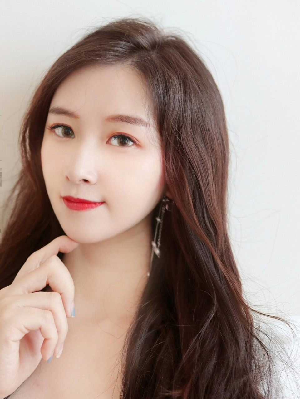 夜间风行韩剧百度百科女主（韩剧女的能看到鬼叫什么电视剧）