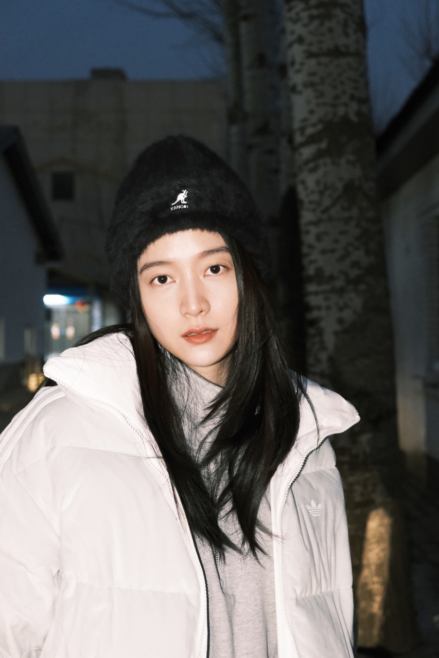 张雪迎超话  暮色沉沉,街角相遇78今夜的星星在身后在眼前张雪迎