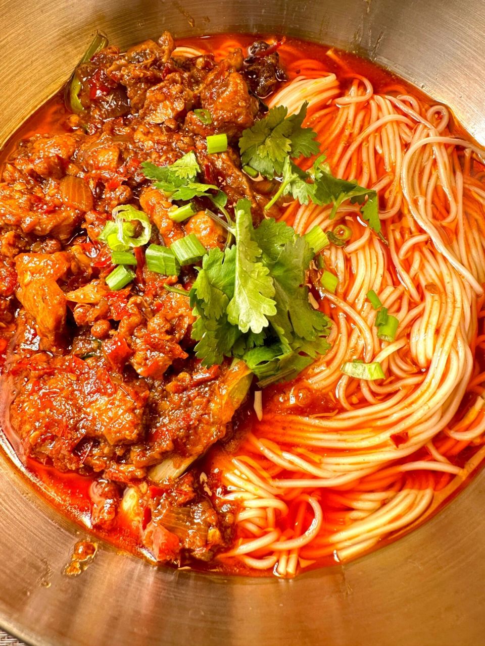 97麻辣过瘾巨好吃的辣子鸡面,简单易学,味道霸道,简直爽飞天