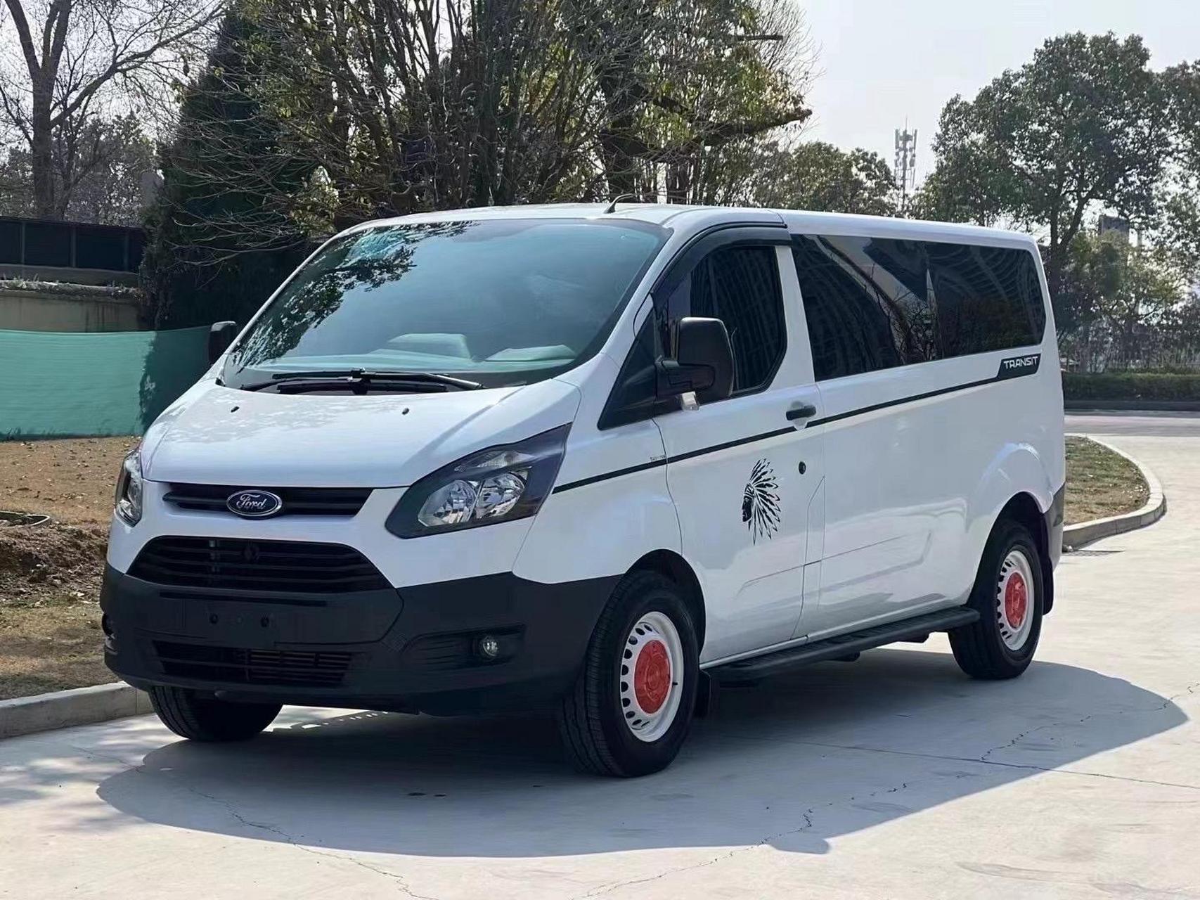 0t福特柴油机,国6排放,5档手动挡,原版原漆,精品车况,没拉过货,仅行驶