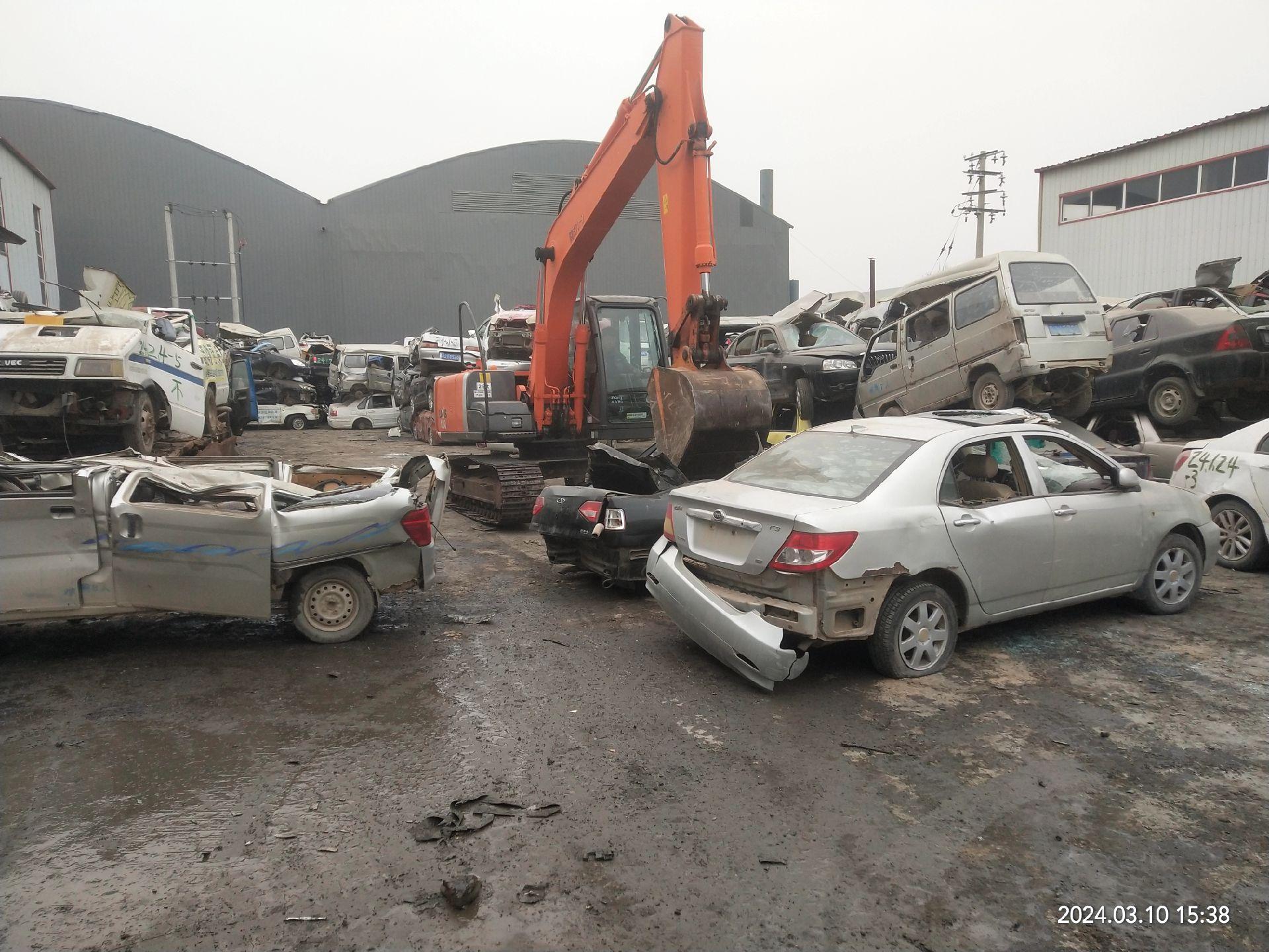 沧州盛达回收报废汽车!出售各种精品拆车件!