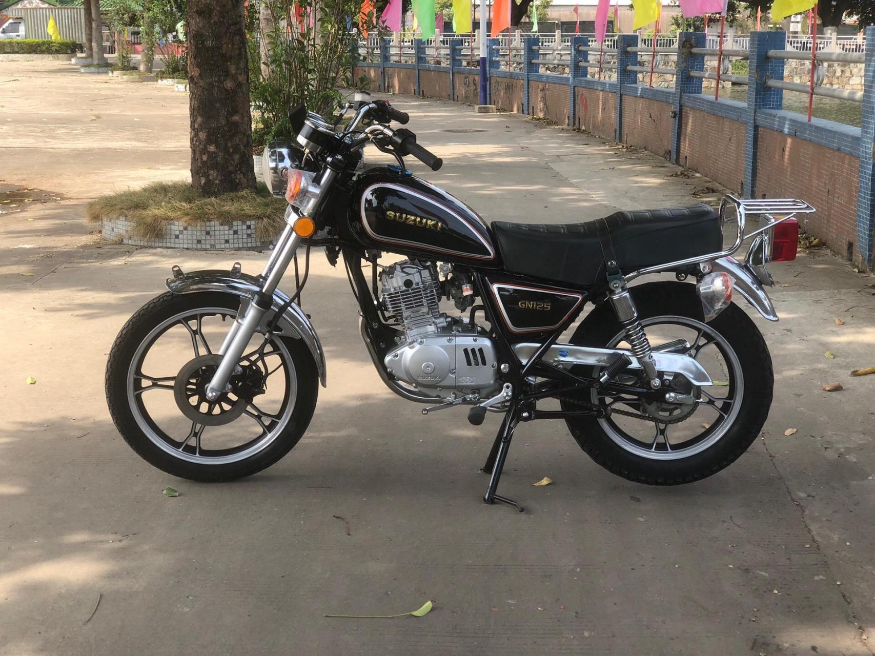 豪爵铃木太子摩托车.