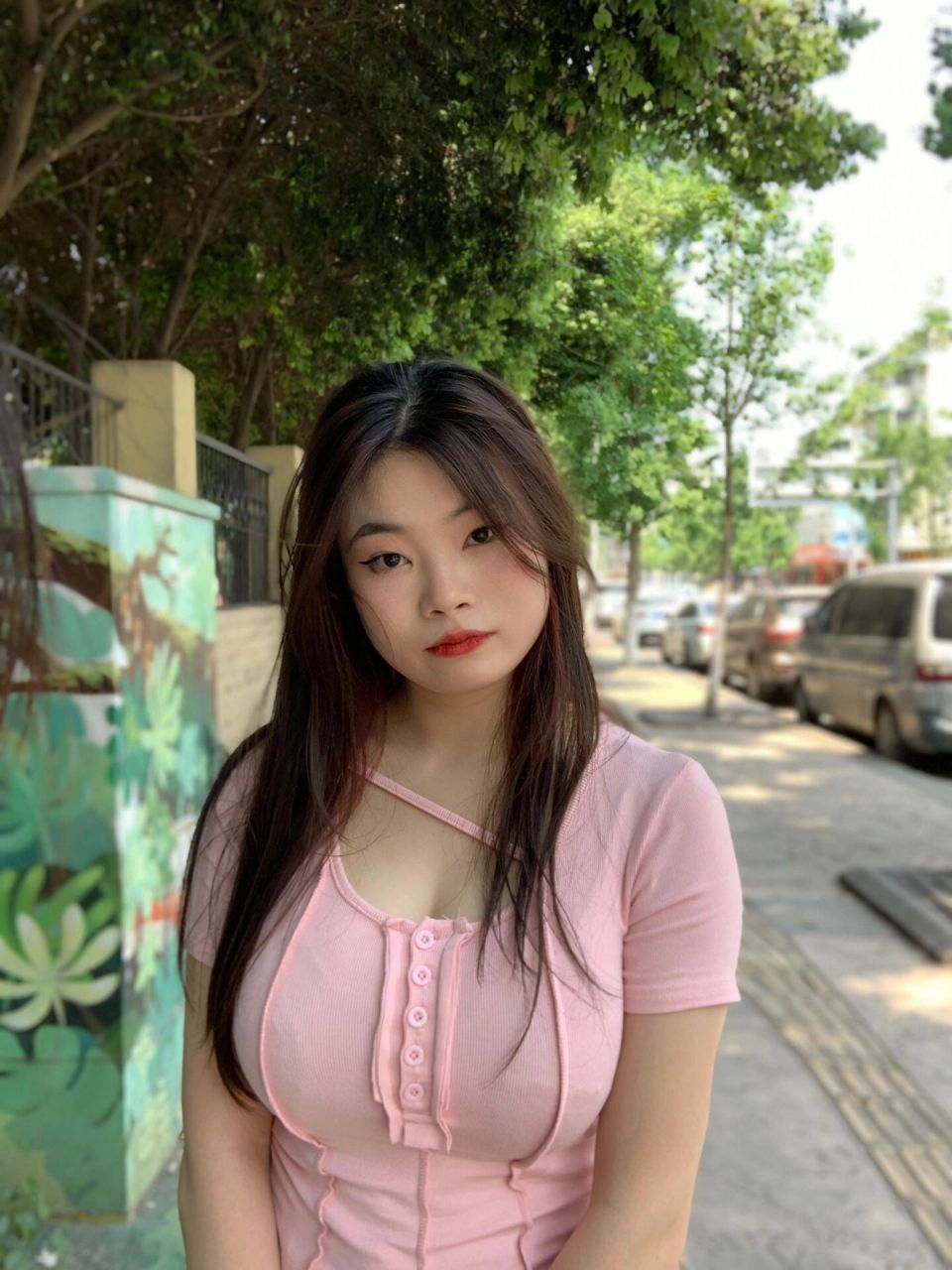 75f大胸微胖穿搭