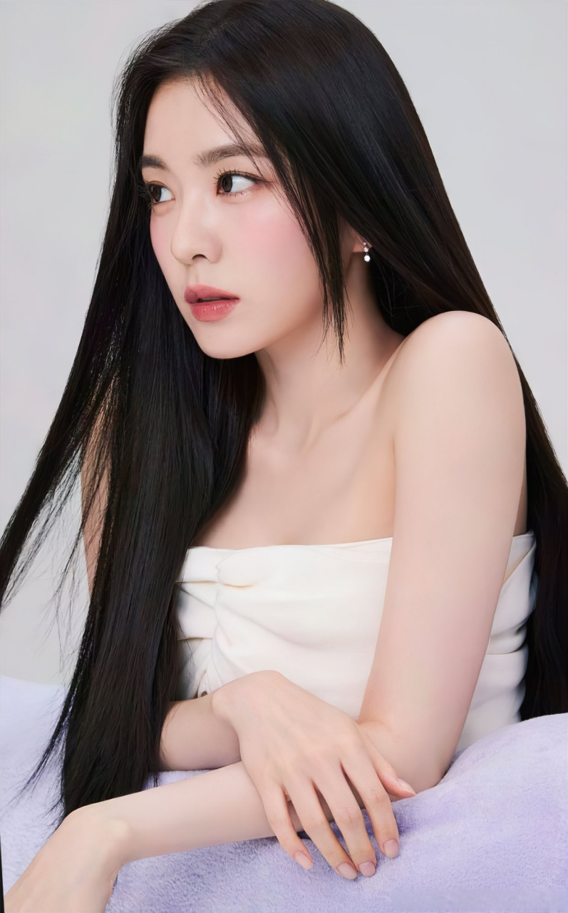 irene##irene最新画报# irene最新画报公开