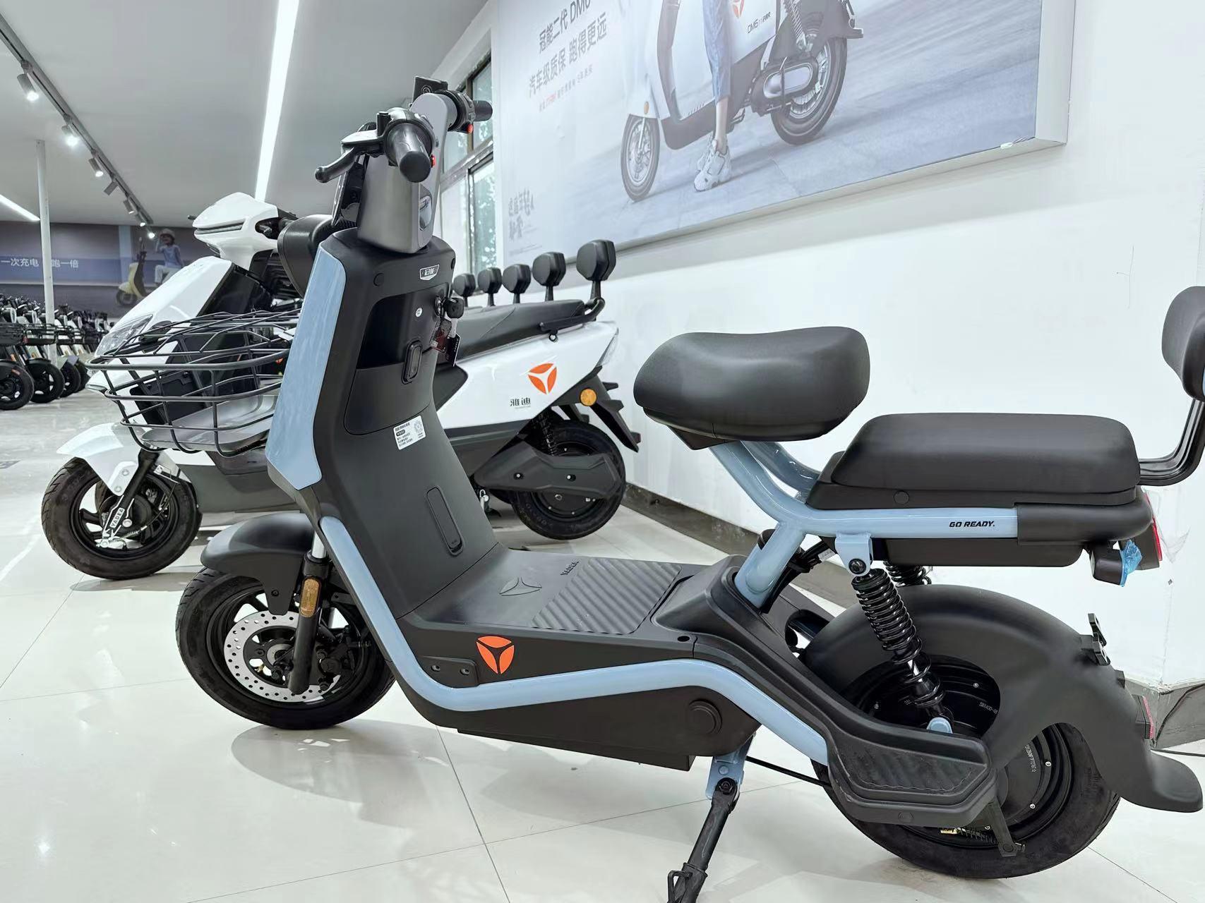 新款上市 雅迪领锐,续航100公里 高端的配置! 福利的价格!