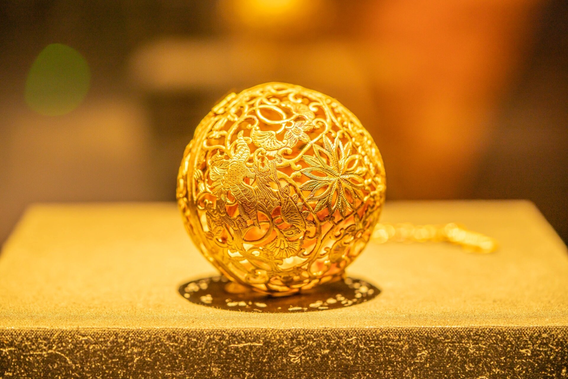 成博文物|金闪闪的宝具6315唐代镂空金香囊 相信来过俺家的朋友