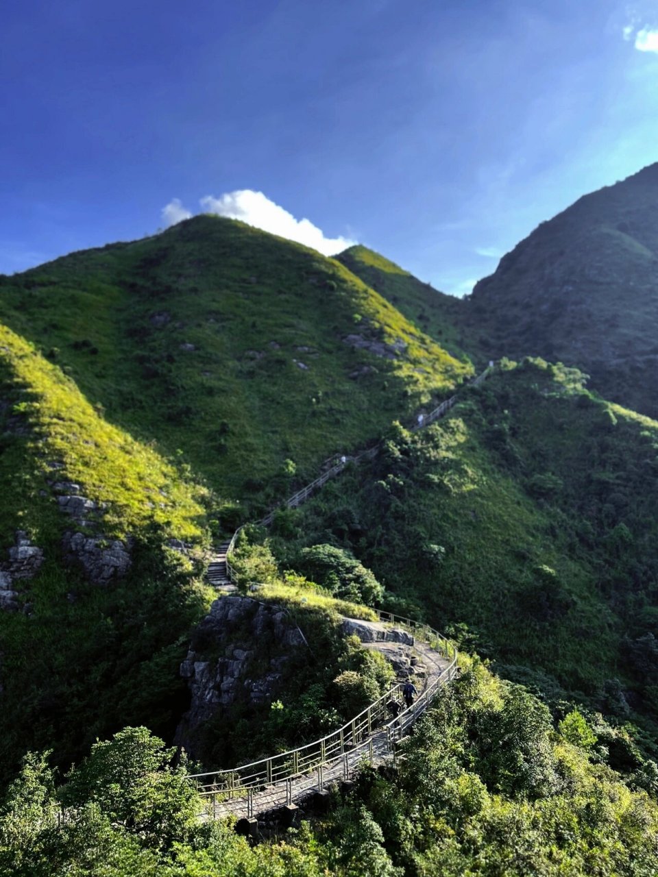 梅州/阴那山 地址7215梅县区雁洋镇 阴那山五指峰玉皇顶 云雾缭绕